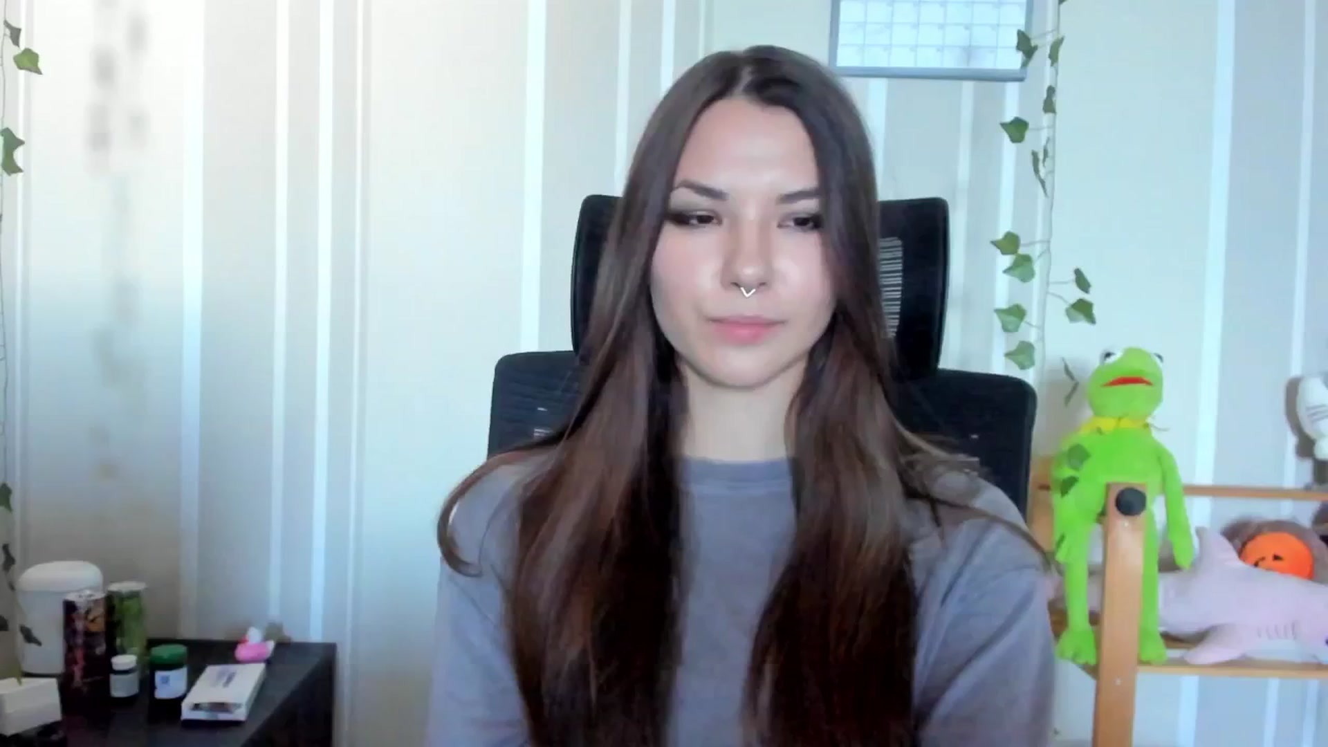 Gallery image thumbnail from AmnesiaGirl1's myfreecams stream on, 09/14/2025, 14:17 image 14 of 20