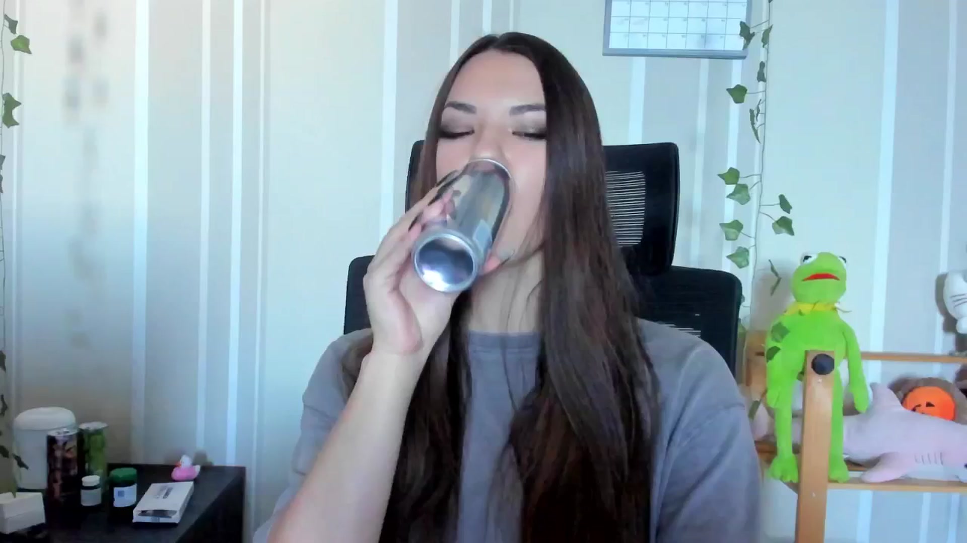 Gallery image thumbnail from AmnesiaGirl1's myfreecams stream on, 09/14/2025, 14:17 image 9 of 20