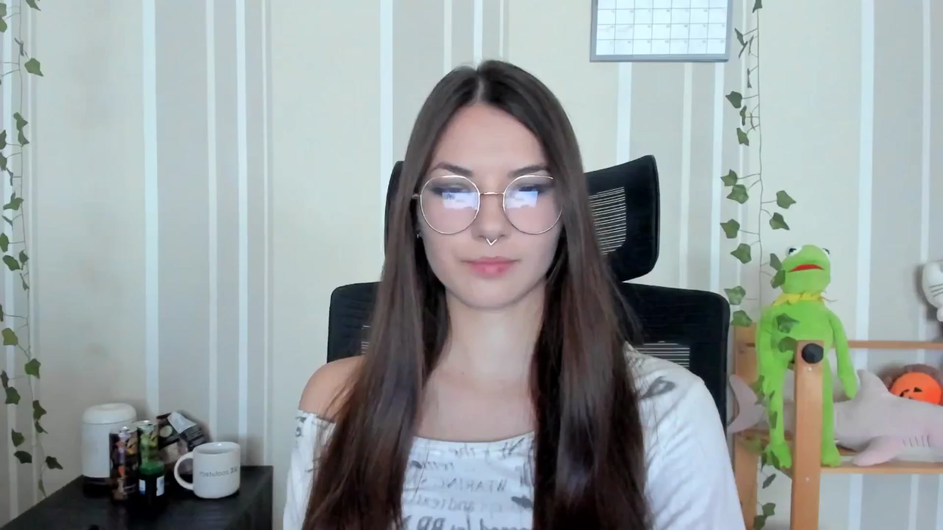 Gallery image thumbnail from AmnesiaGirl1's myfreecams stream on, 09/16/2025, 11:55 image 8 of 20