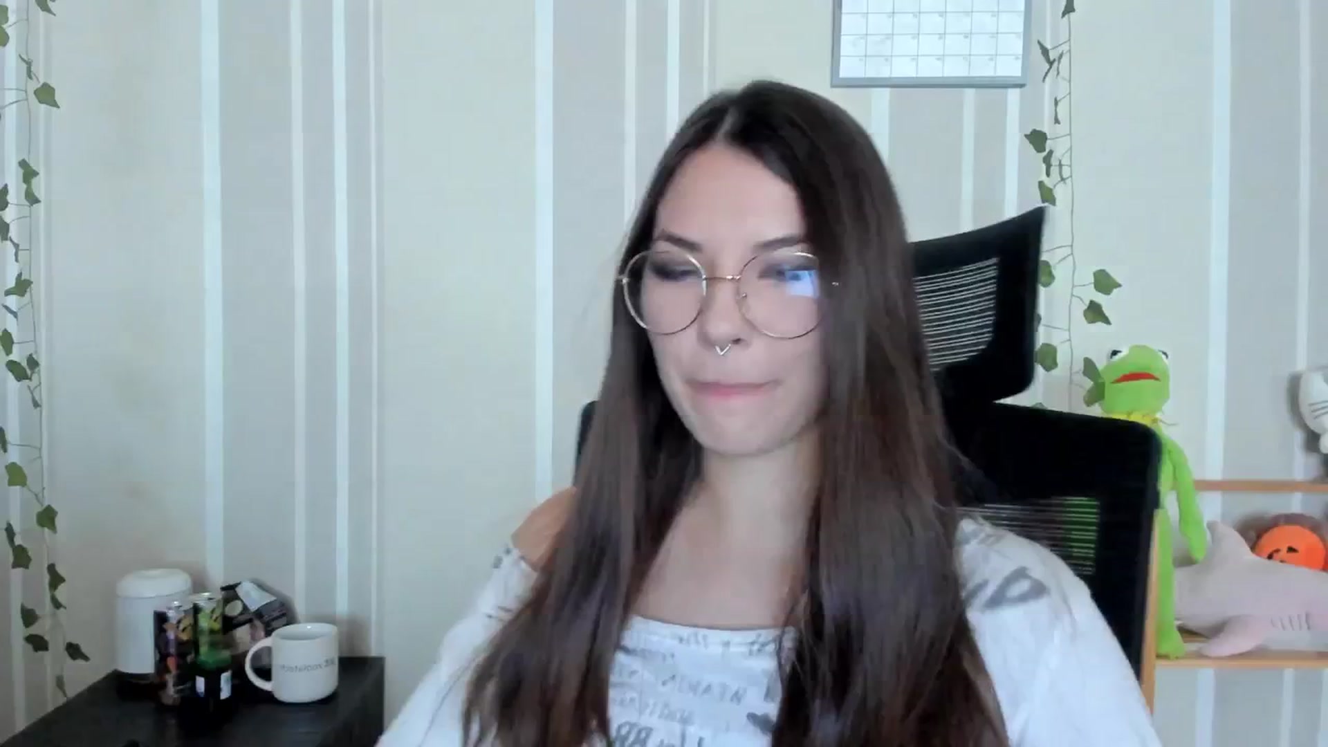 Gallery image thumbnail from AmnesiaGirl1's myfreecams stream on, 09/16/2025, 11:55 image 16 of 20