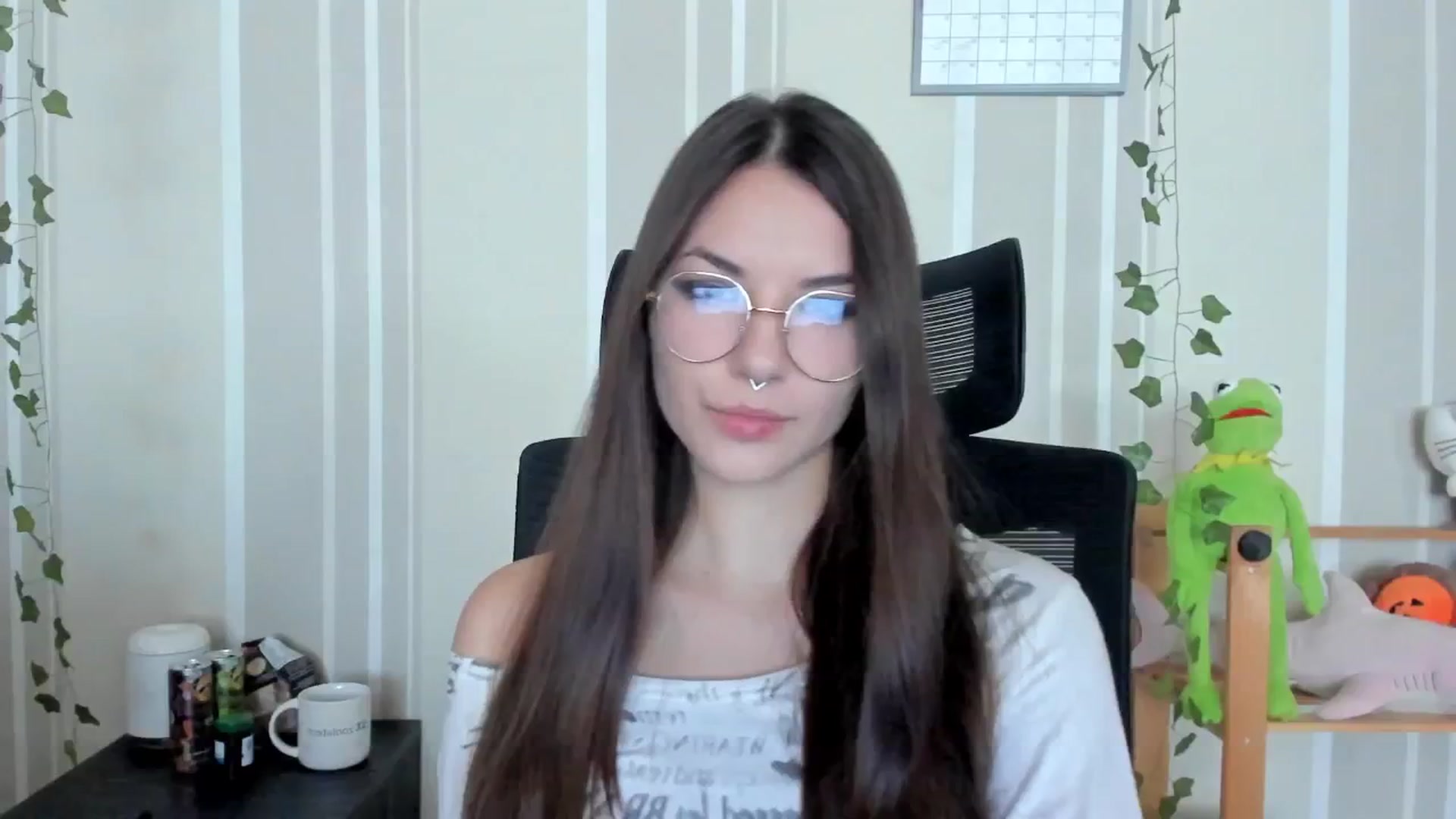 Gallery image thumbnail from AmnesiaGirl1's myfreecams stream on, 09/16/2025, 11:55 image 11 of 20