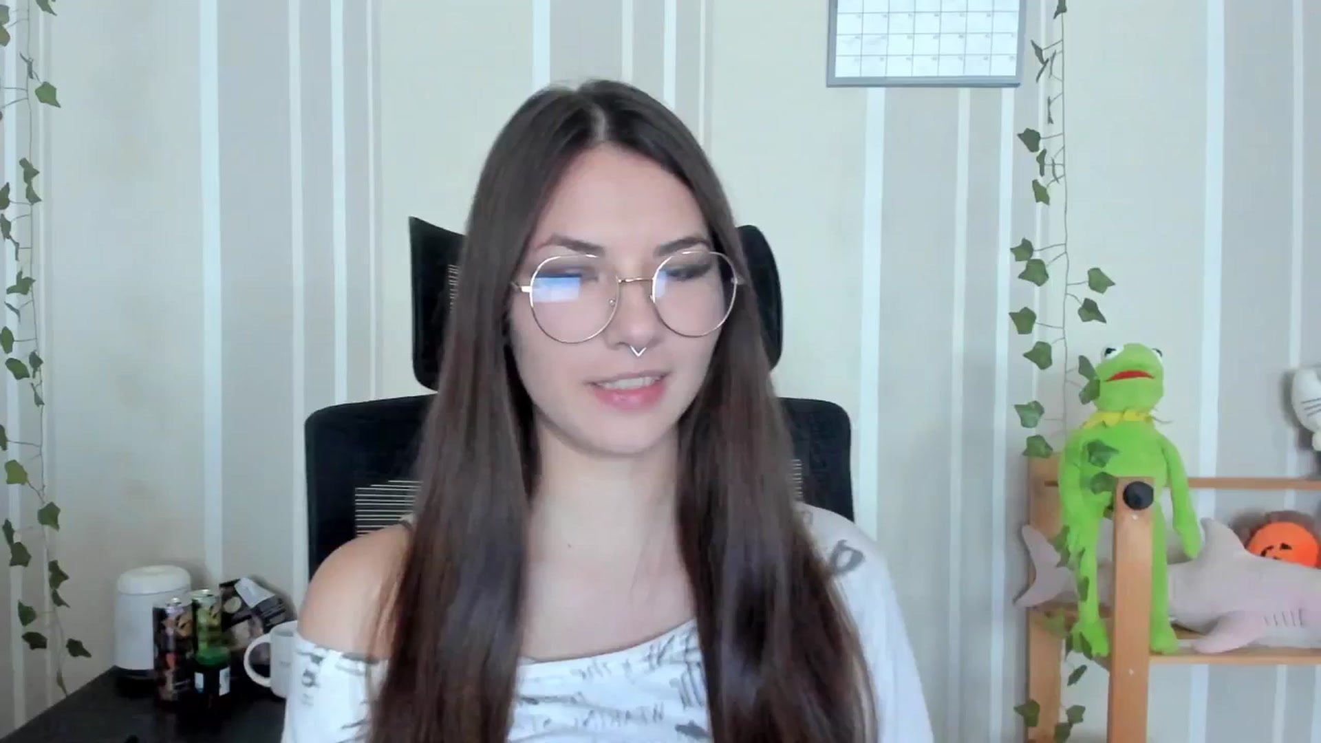 Gallery image thumbnail from AmnesiaGirl1's myfreecams stream on, 09/16/2025, 11:55 image 13 of 20