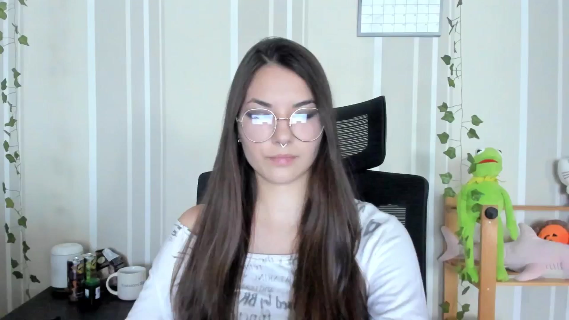 Gallery image thumbnail from AmnesiaGirl1's myfreecams stream on, 09/16/2025, 13:17 image 14 of 20