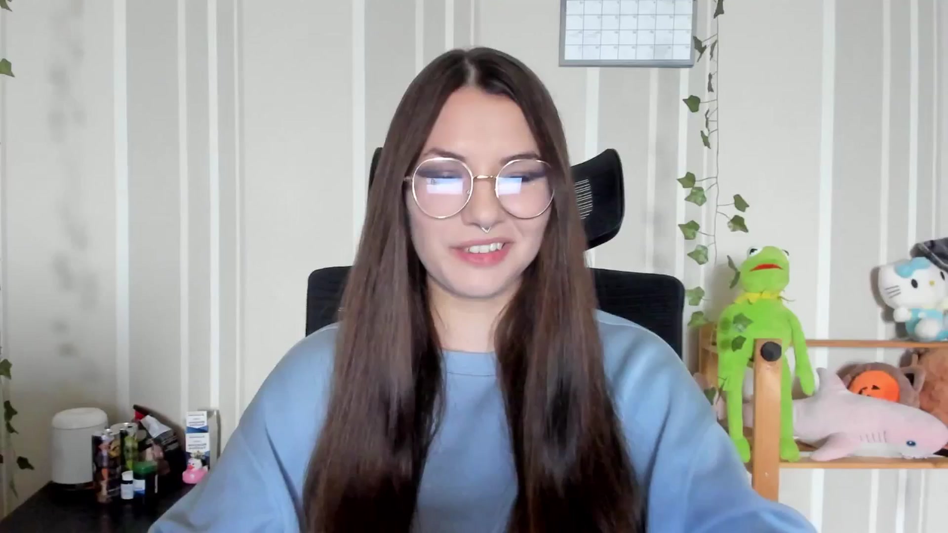 Gallery image thumbnail from AmnesiaGirl1's myfreecams stream on, 09/17/2025, 13:20 image 3 of 20