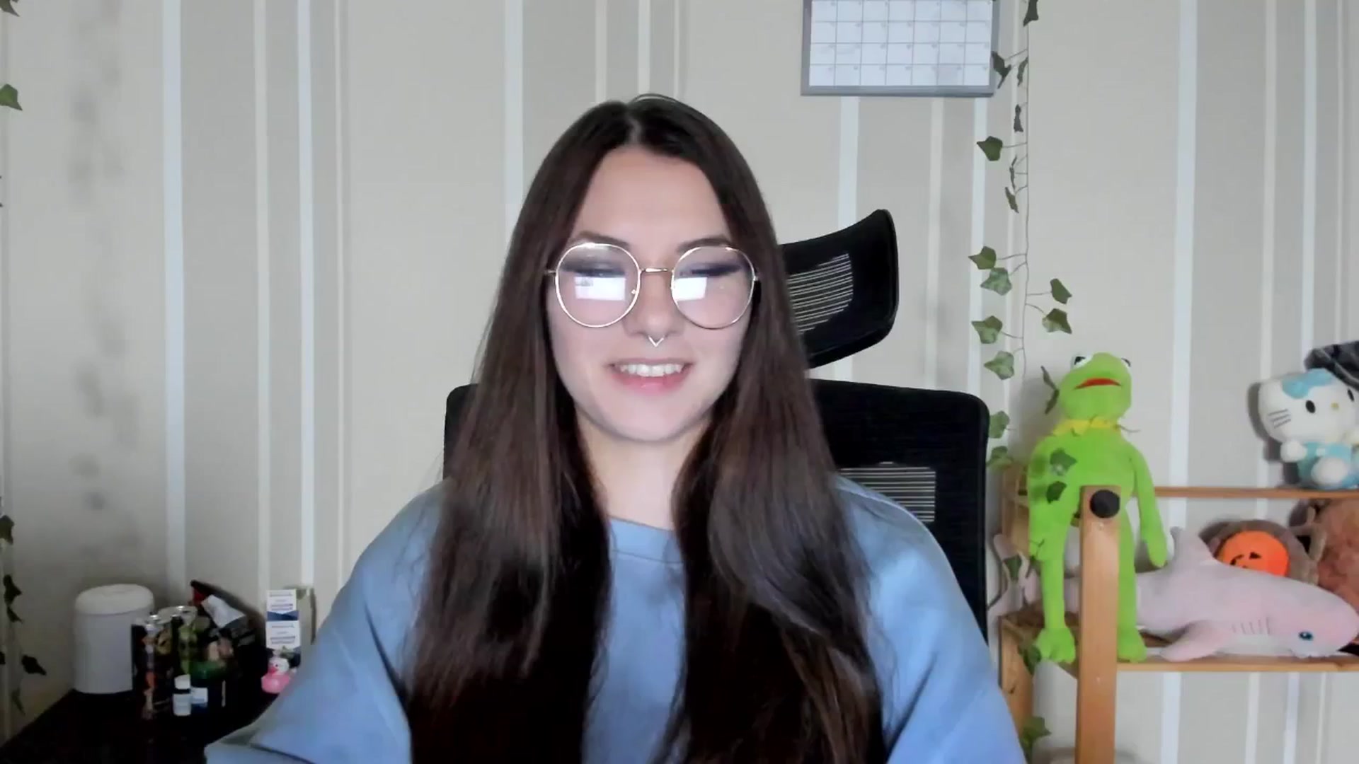 Gallery image thumbnail from AmnesiaGirl1's myfreecams stream on, 09/17/2025, 13:20 image 17 of 20