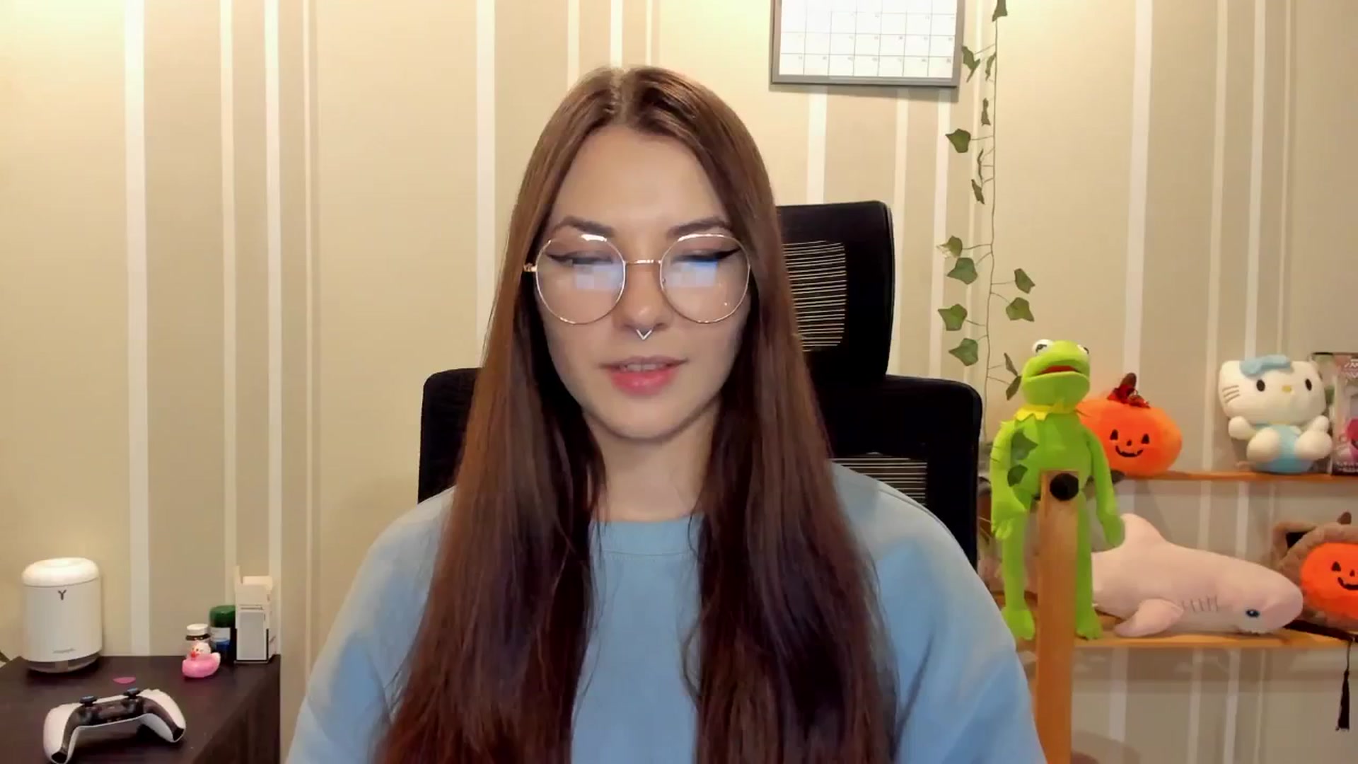 Gallery image thumbnail from AmnesiaGirl1's myfreecams stream on, 09/18/2025, 17:31 image 14 of 20