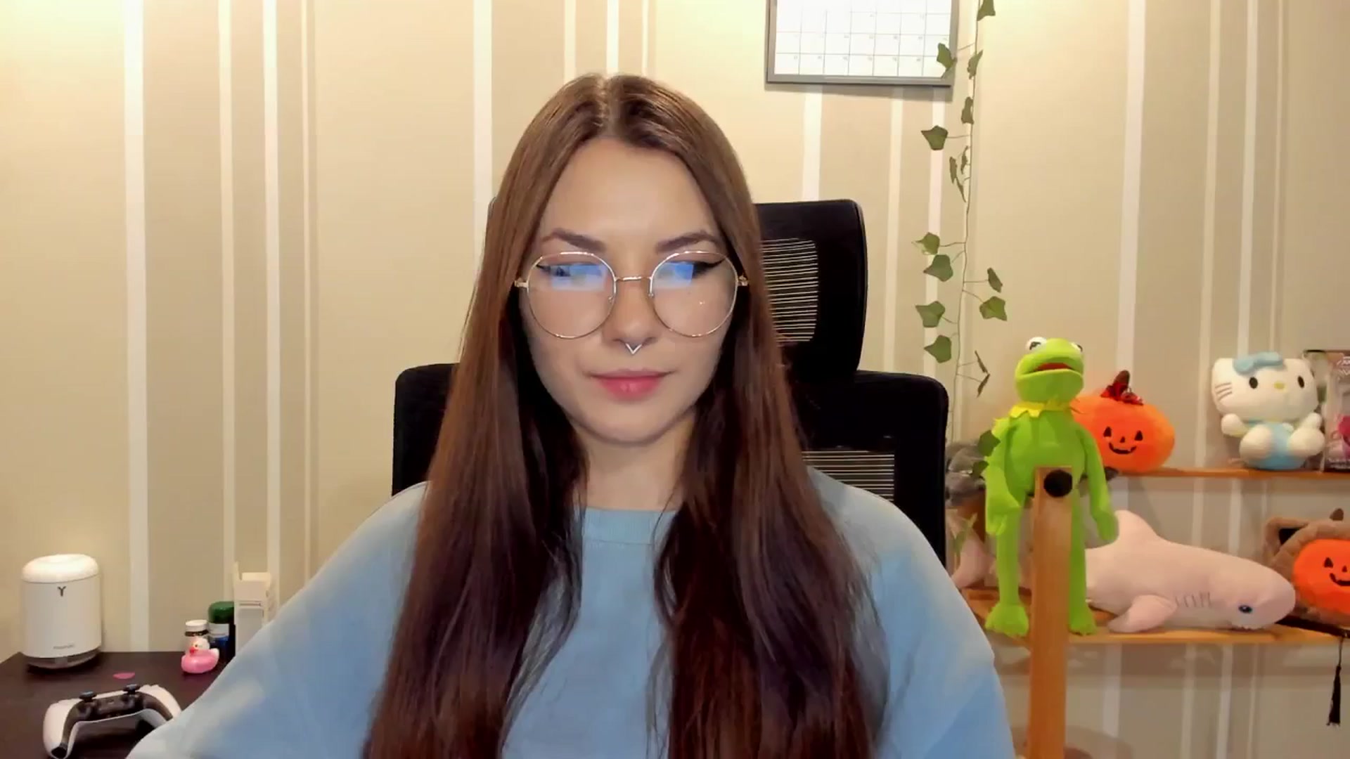 Gallery image thumbnail from AmnesiaGirl1's myfreecams stream on, 09/18/2025, 17:31 image 8 of 20