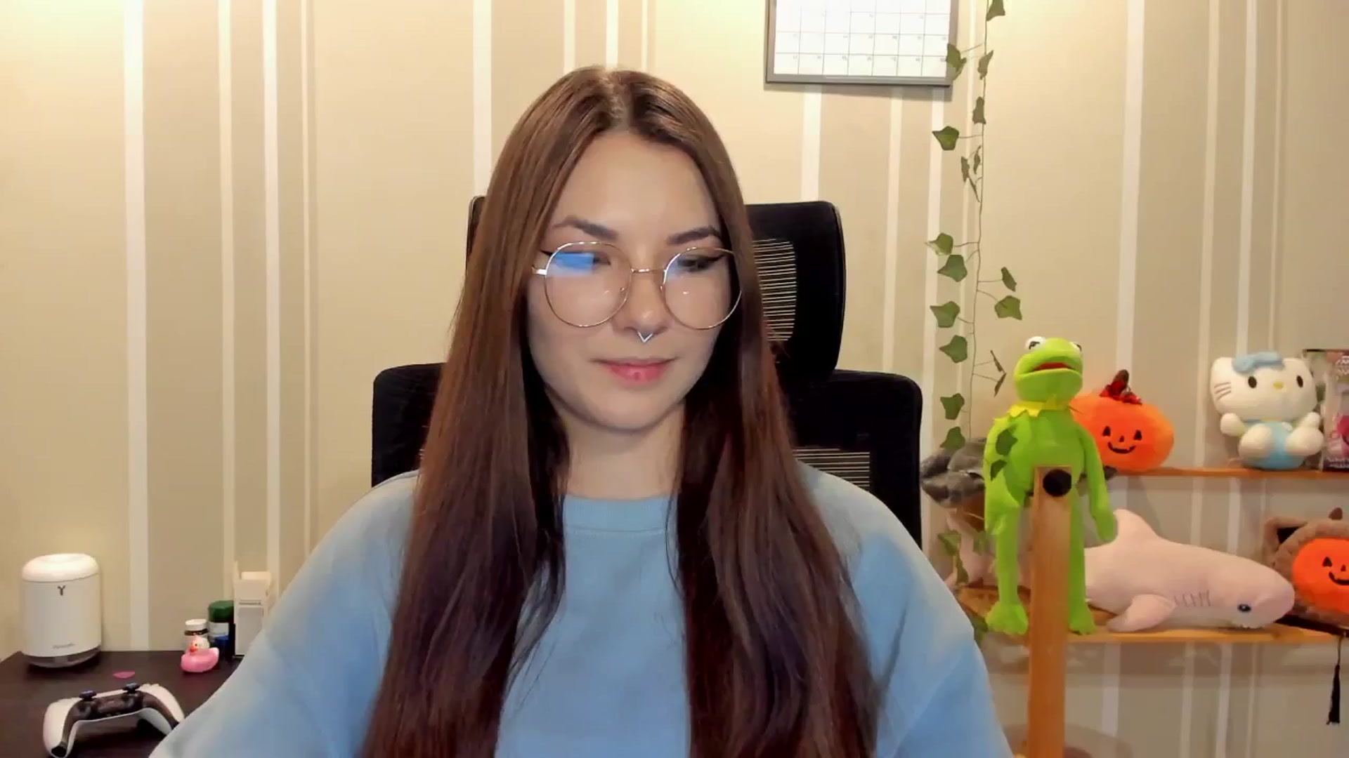 Gallery image thumbnail from AmnesiaGirl1's myfreecams stream on, 09/18/2025, 17:31 image 5 of 20