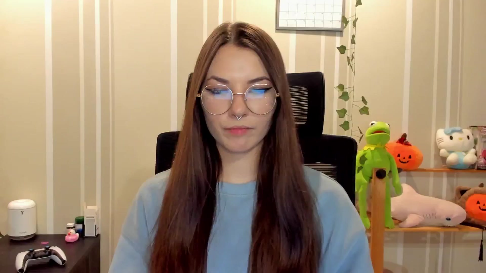 Gallery image thumbnail from AmnesiaGirl1's myfreecams stream on, 09/18/2025, 17:31 image 13 of 20