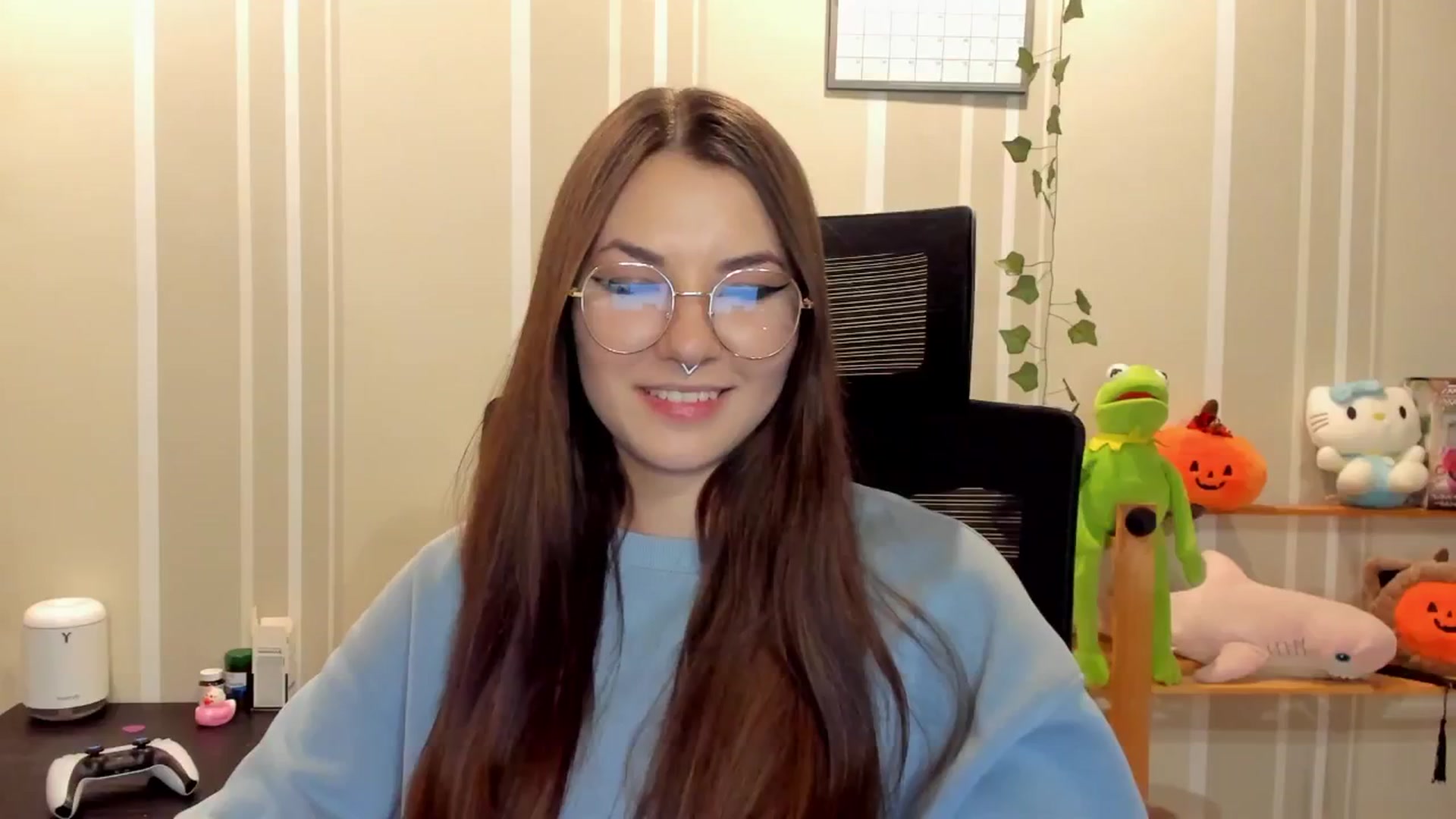 Gallery image thumbnail from AmnesiaGirl1's myfreecams stream on, 09/18/2025, 17:59 image 5 of 20