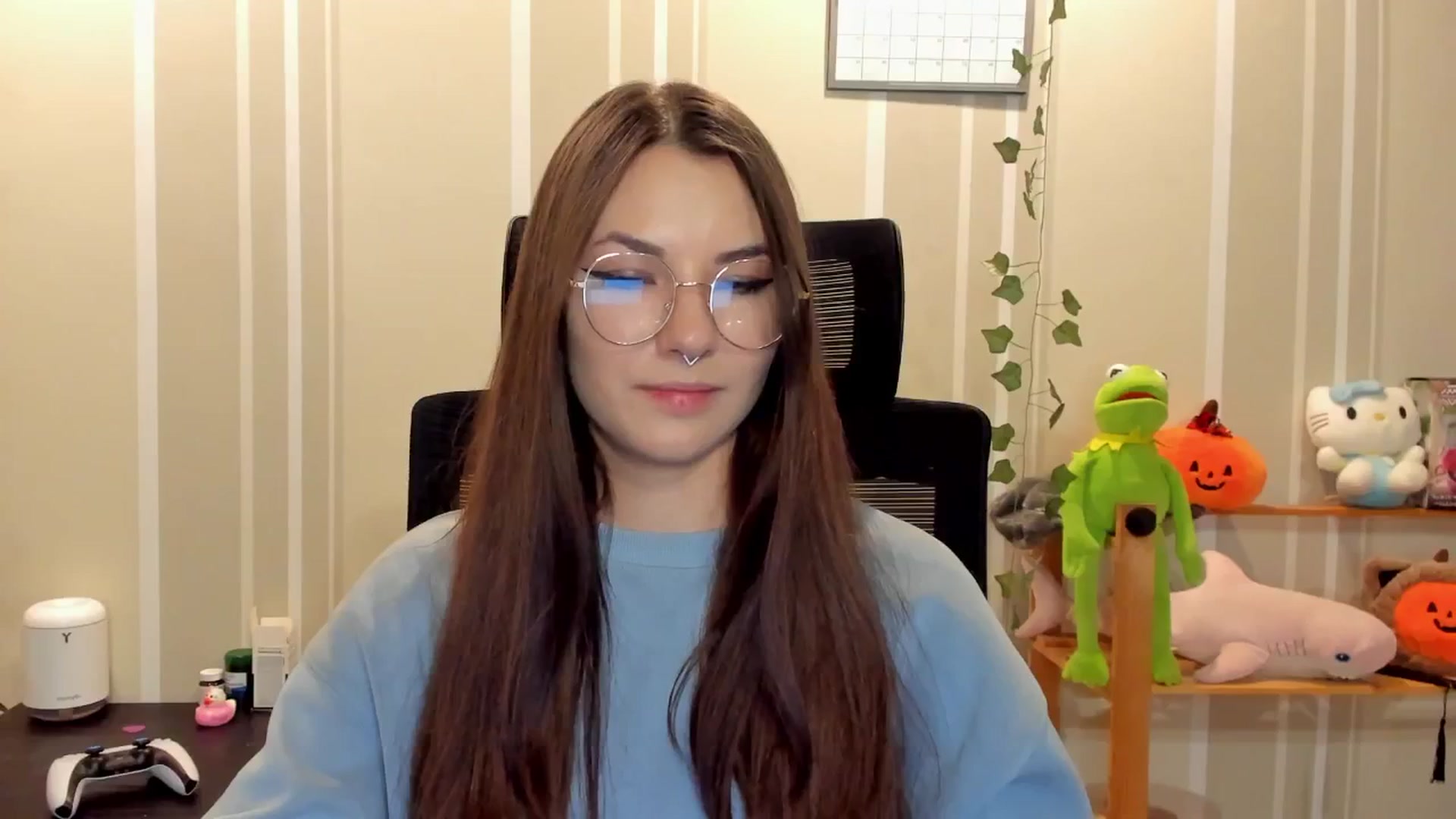 Gallery image thumbnail from AmnesiaGirl1's myfreecams stream on, 09/18/2025, 17:59 image 15 of 20