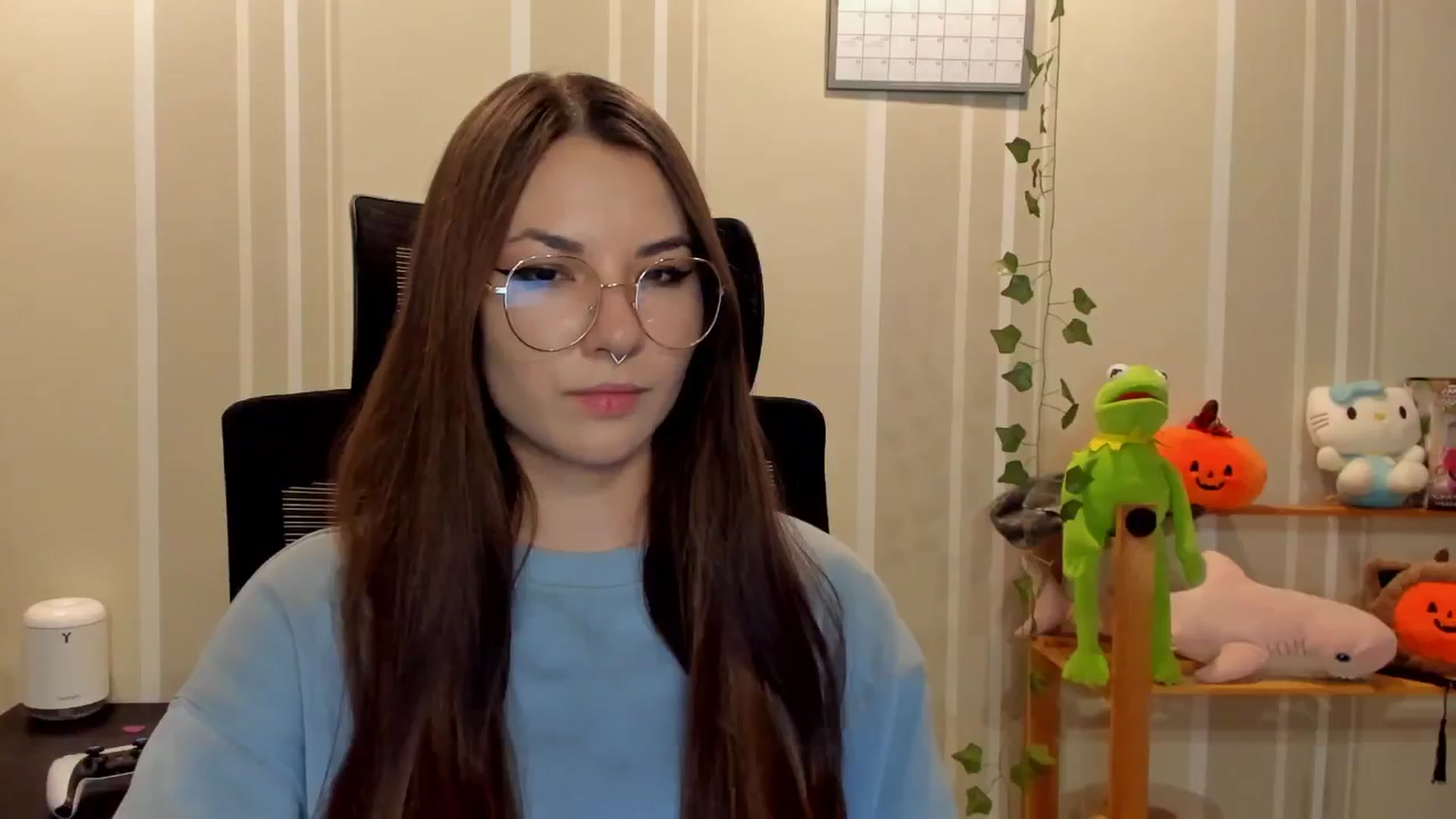 Gallery image thumbnail from AmnesiaGirl1's myfreecams stream on, 09/18/2025, 17:59 image 7 of 20