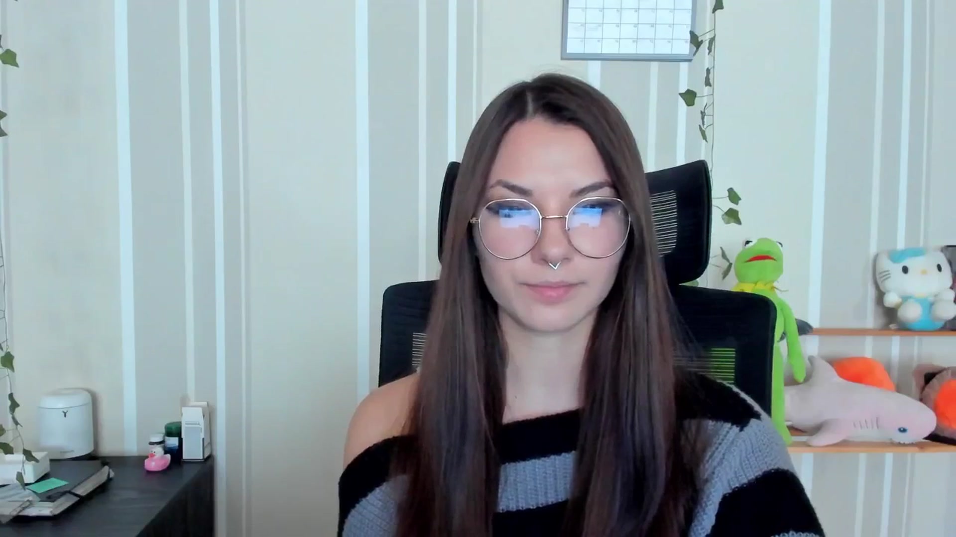 Gallery image thumbnail from AmnesiaGirl1's myfreecams stream on, 09/21/2025, 11:23 image 12 of 20