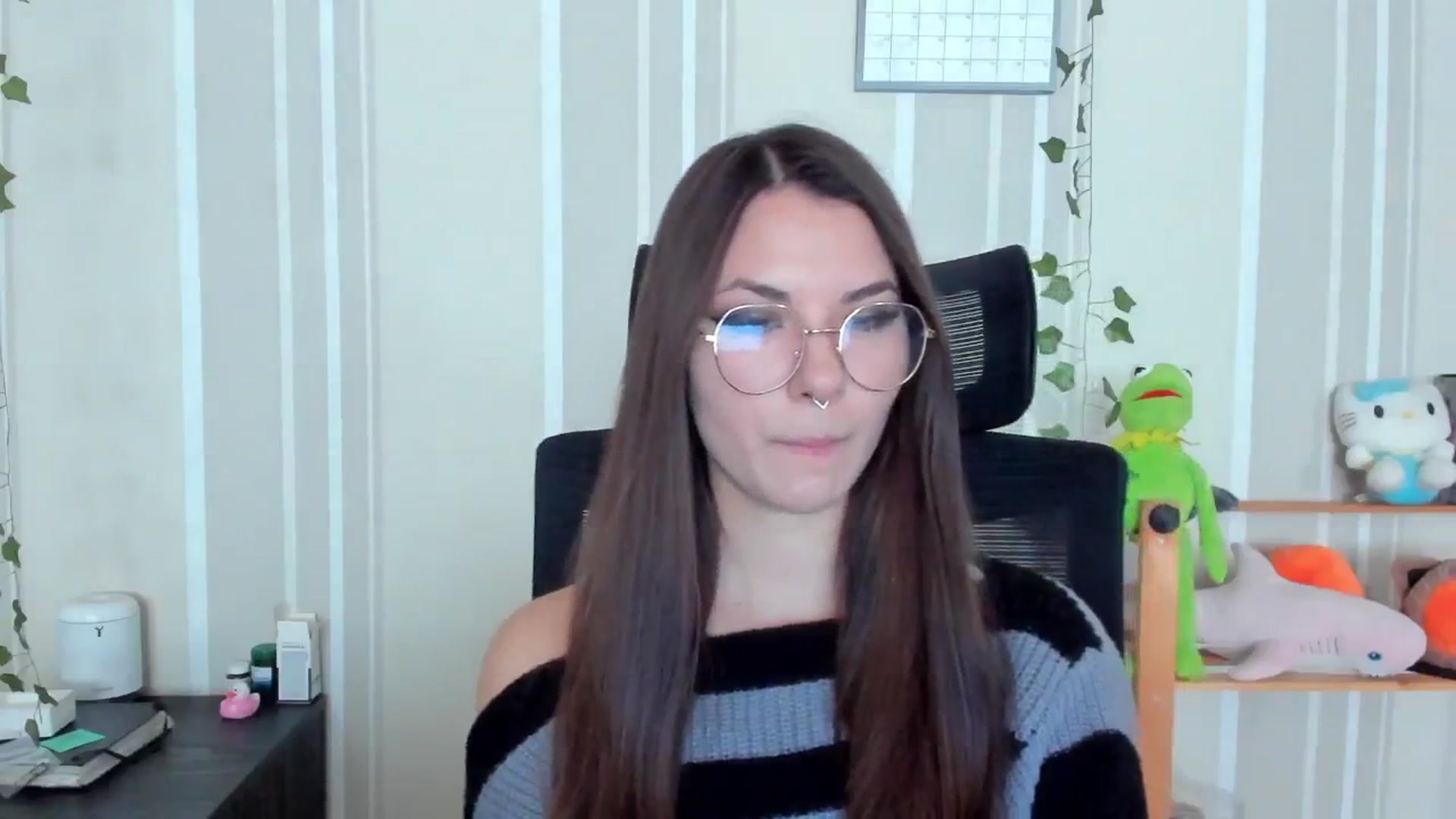 Gallery image thumbnail from AmnesiaGirl1's myfreecams stream on, 09/21/2025, 11:23 image 19 of 20