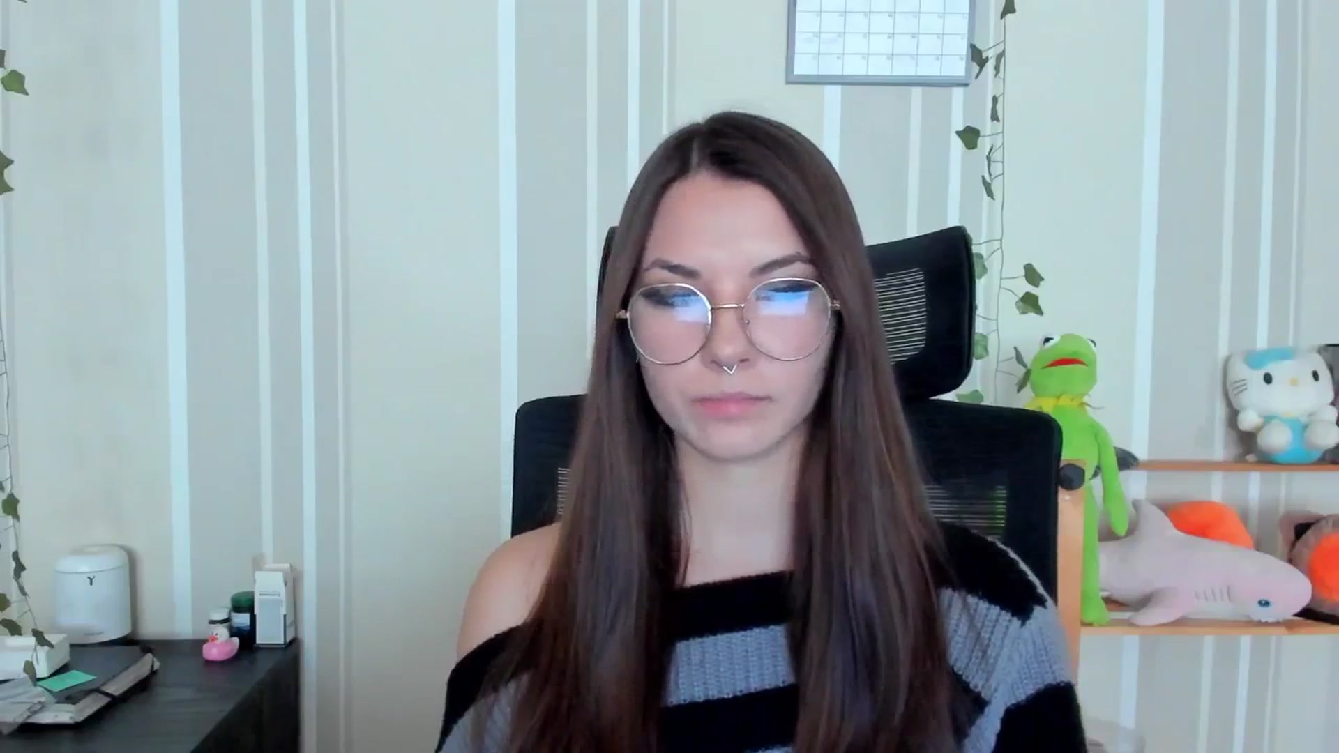 Gallery image thumbnail from AmnesiaGirl1's myfreecams stream on, 09/21/2025, 11:23 image 17 of 20