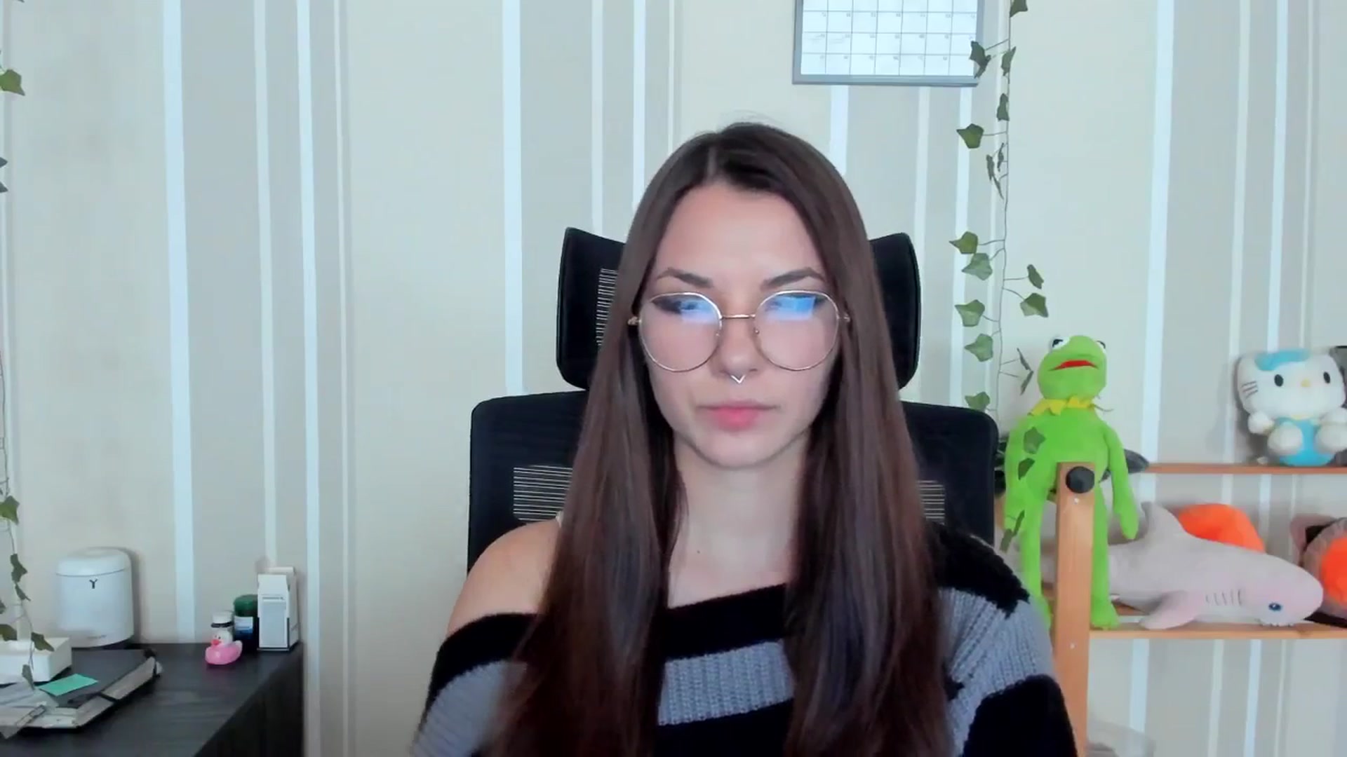 Gallery image thumbnail from AmnesiaGirl1's myfreecams stream on, 09/21/2025, 11:23 image 6 of 20