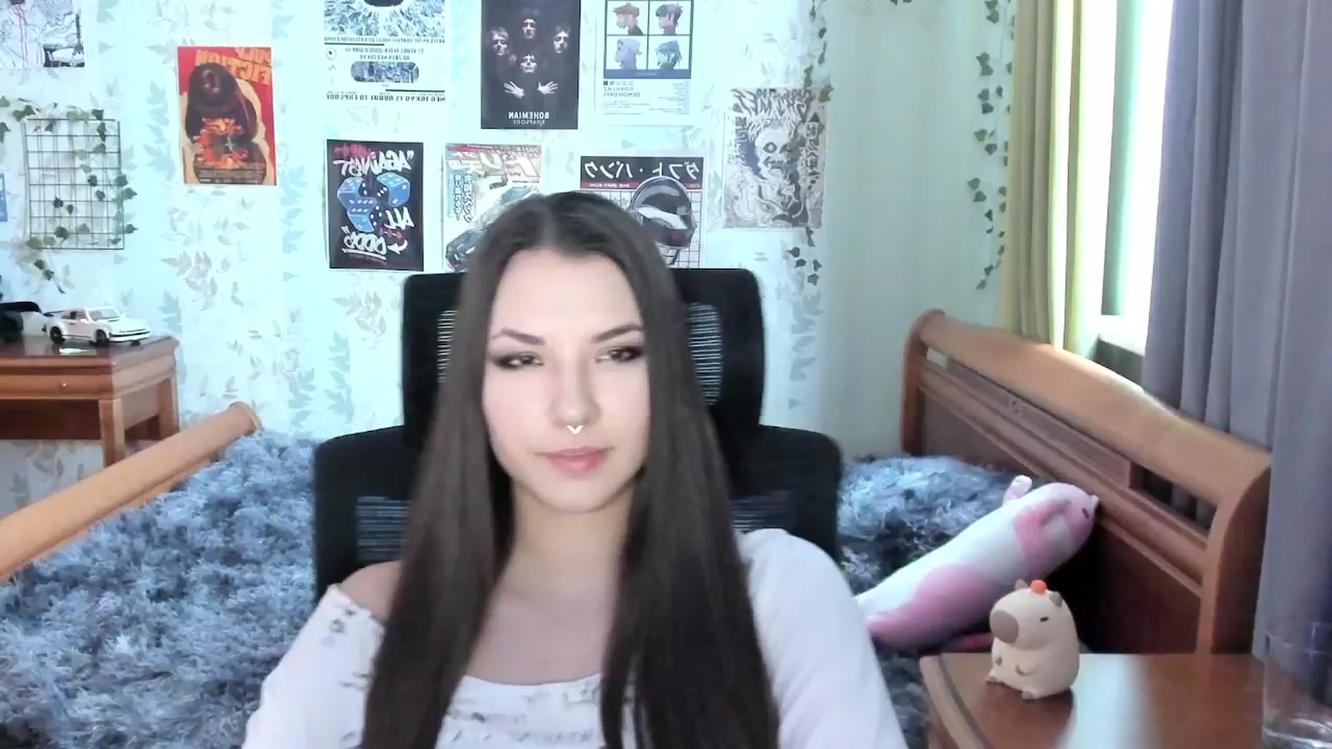 Gallery image thumbnail from AmnesiaGirl1's myfreecams stream on, 09/25/2025, 12:11 image 15 of 20
