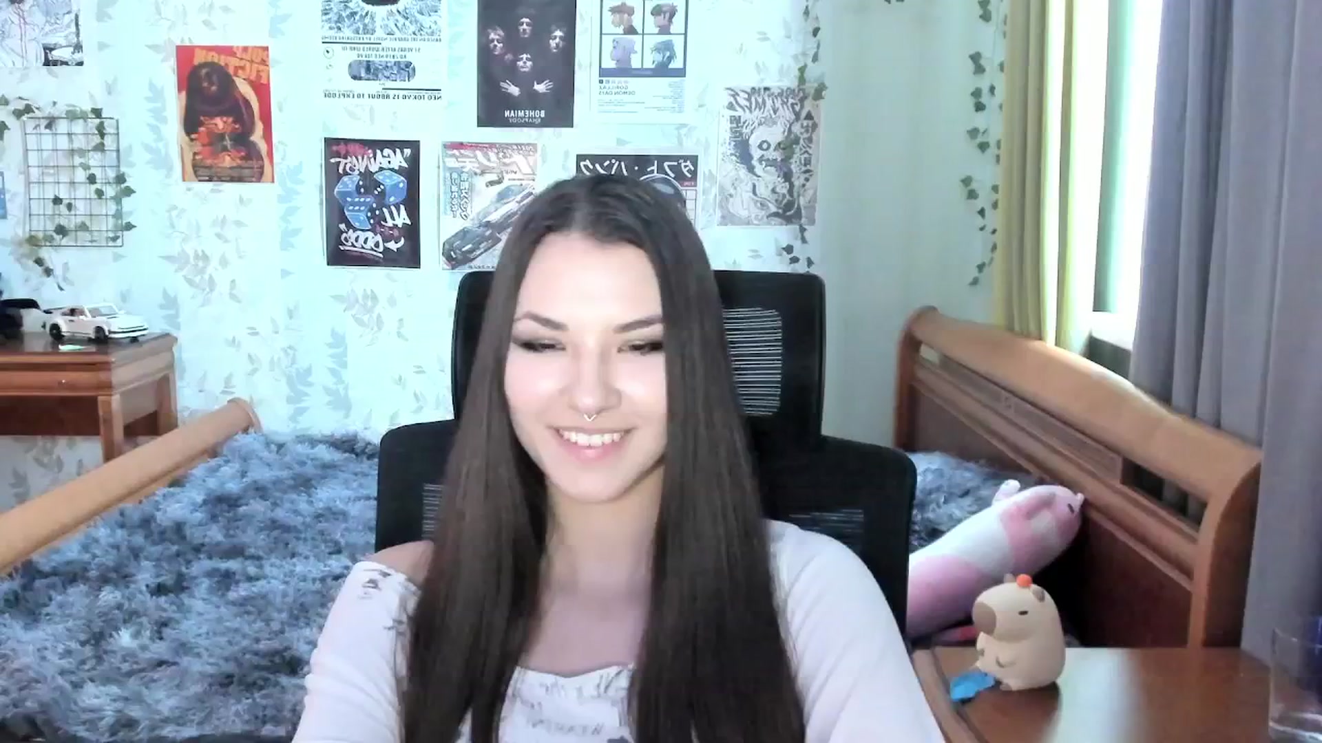 Gallery image thumbnail from AmnesiaGirl1's myfreecams stream on, 09/25/2025, 13:23 image 17 of 20