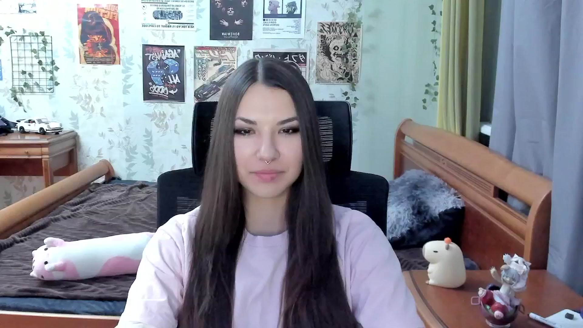 Gallery image thumbnail from AmnesiaGirl1's myfreecams stream on, 09/30/2025, 16:10 image 7 of 20