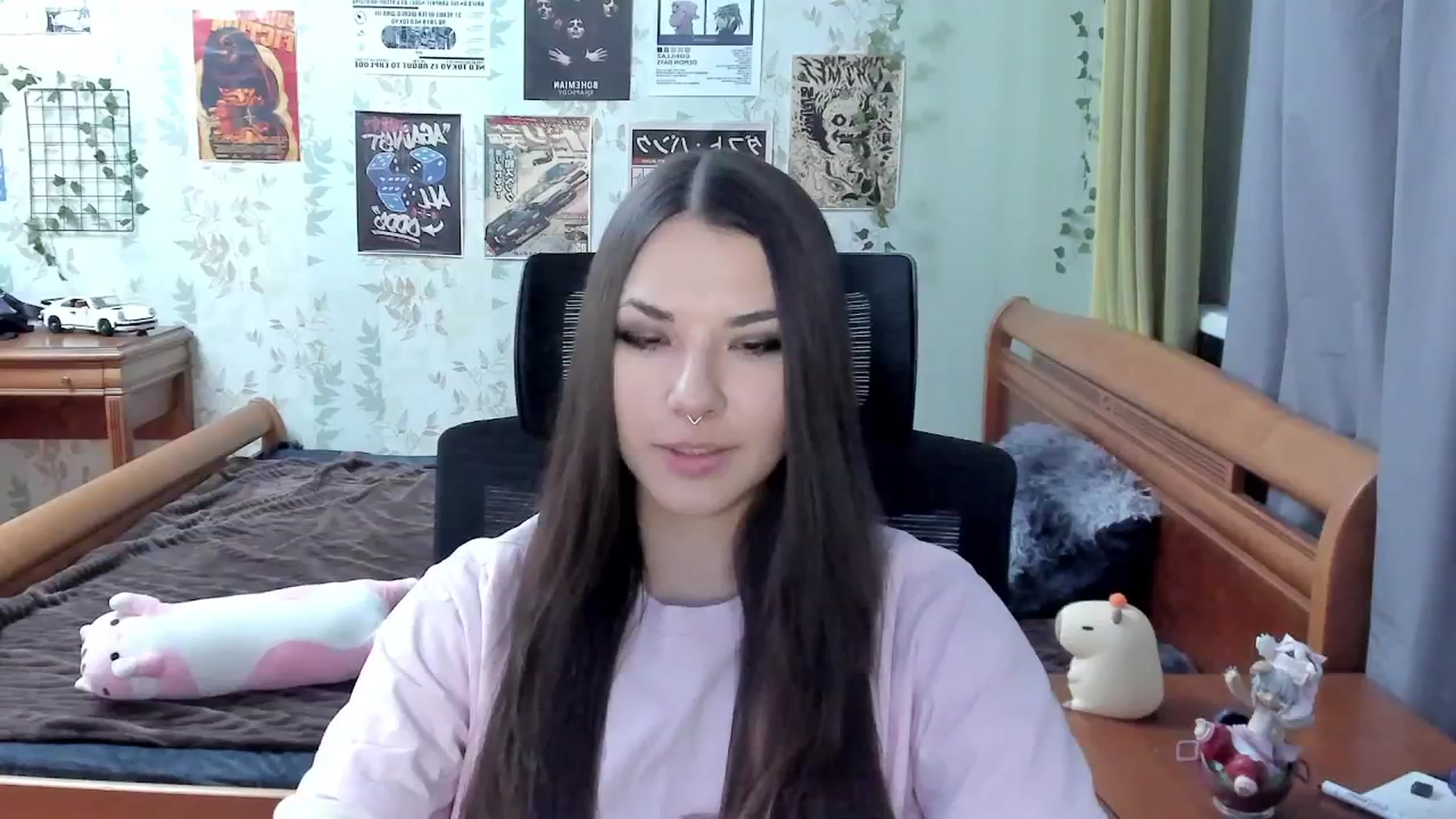 Gallery image thumbnail from AmnesiaGirl1's myfreecams stream on, 09/30/2025, 16:10 image 8 of 20