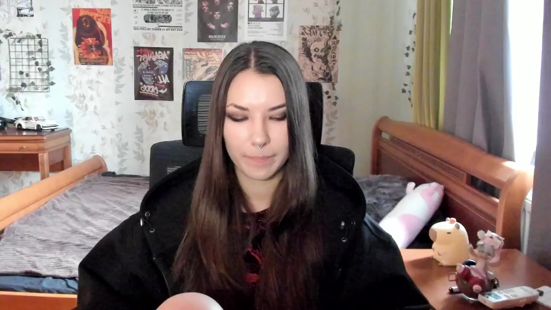 Gallery image thumbnail from AmnesiaGirl1's myfreecams stream on, 10/05/2025, 11:50 image 2 of 20
