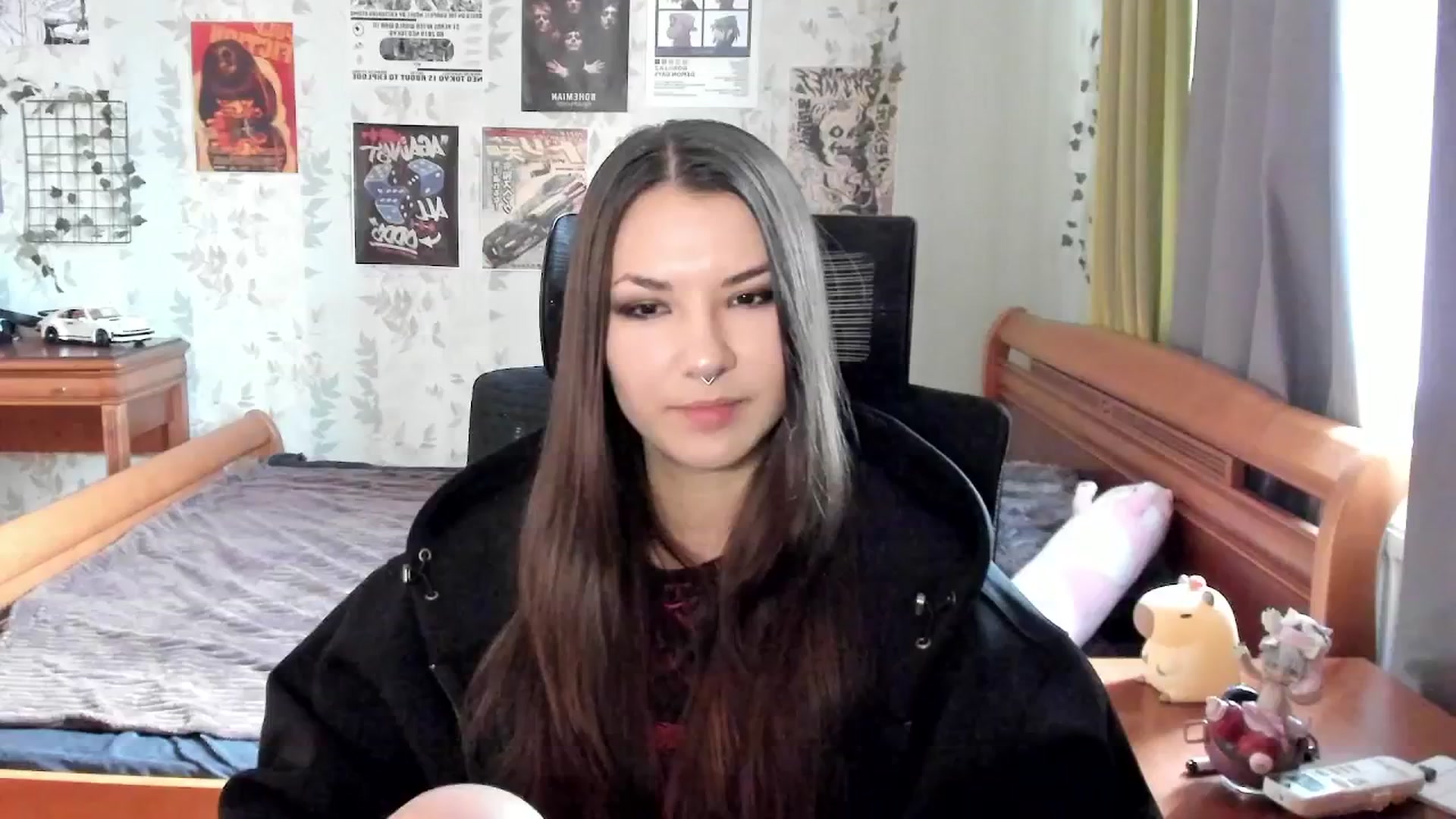 Gallery image thumbnail from AmnesiaGirl1's myfreecams stream on, 10/05/2025, 11:50 image 17 of 20