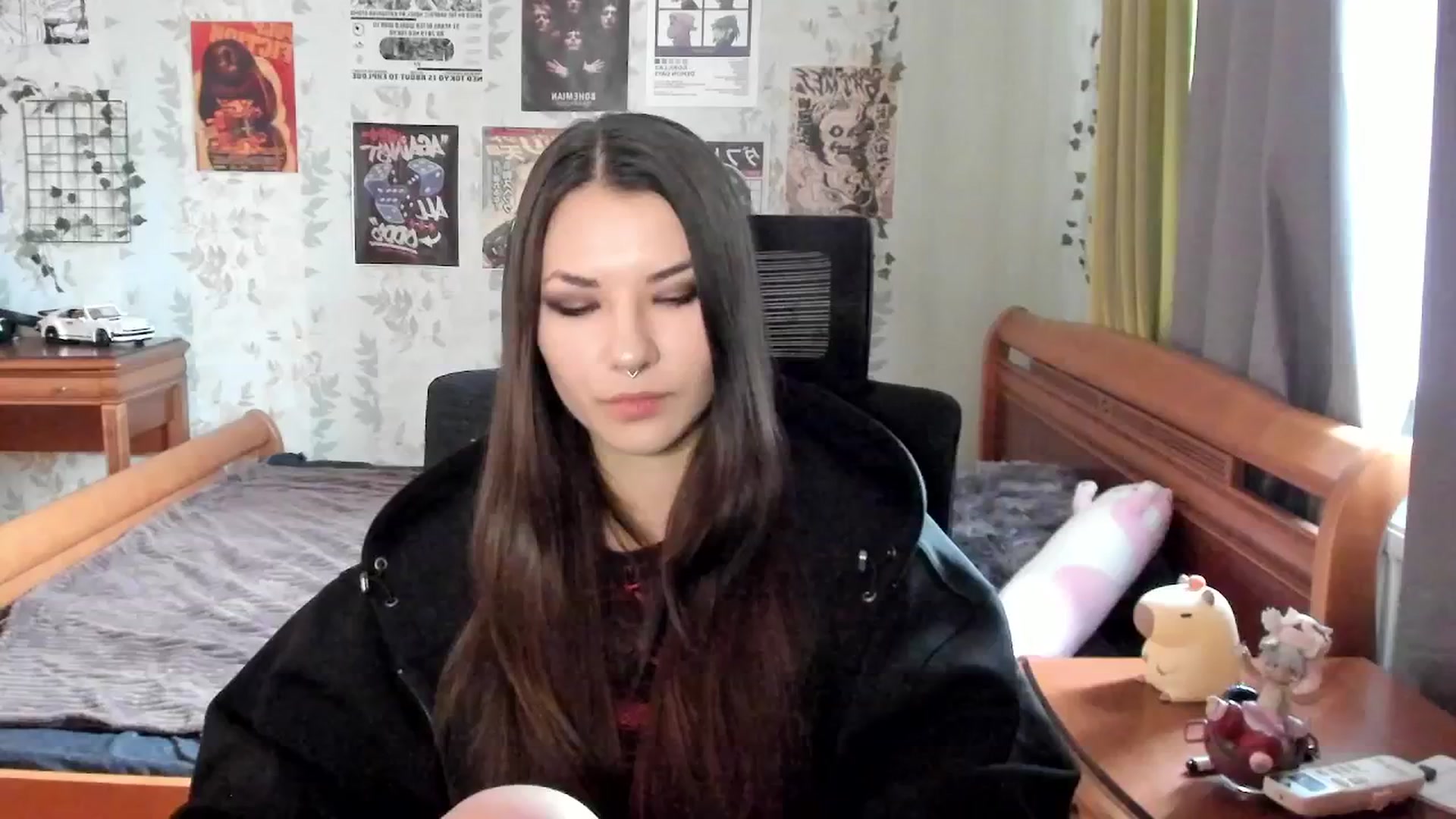 Gallery image thumbnail from AmnesiaGirl1's myfreecams stream on, 10/05/2025, 11:50 image 12 of 20
