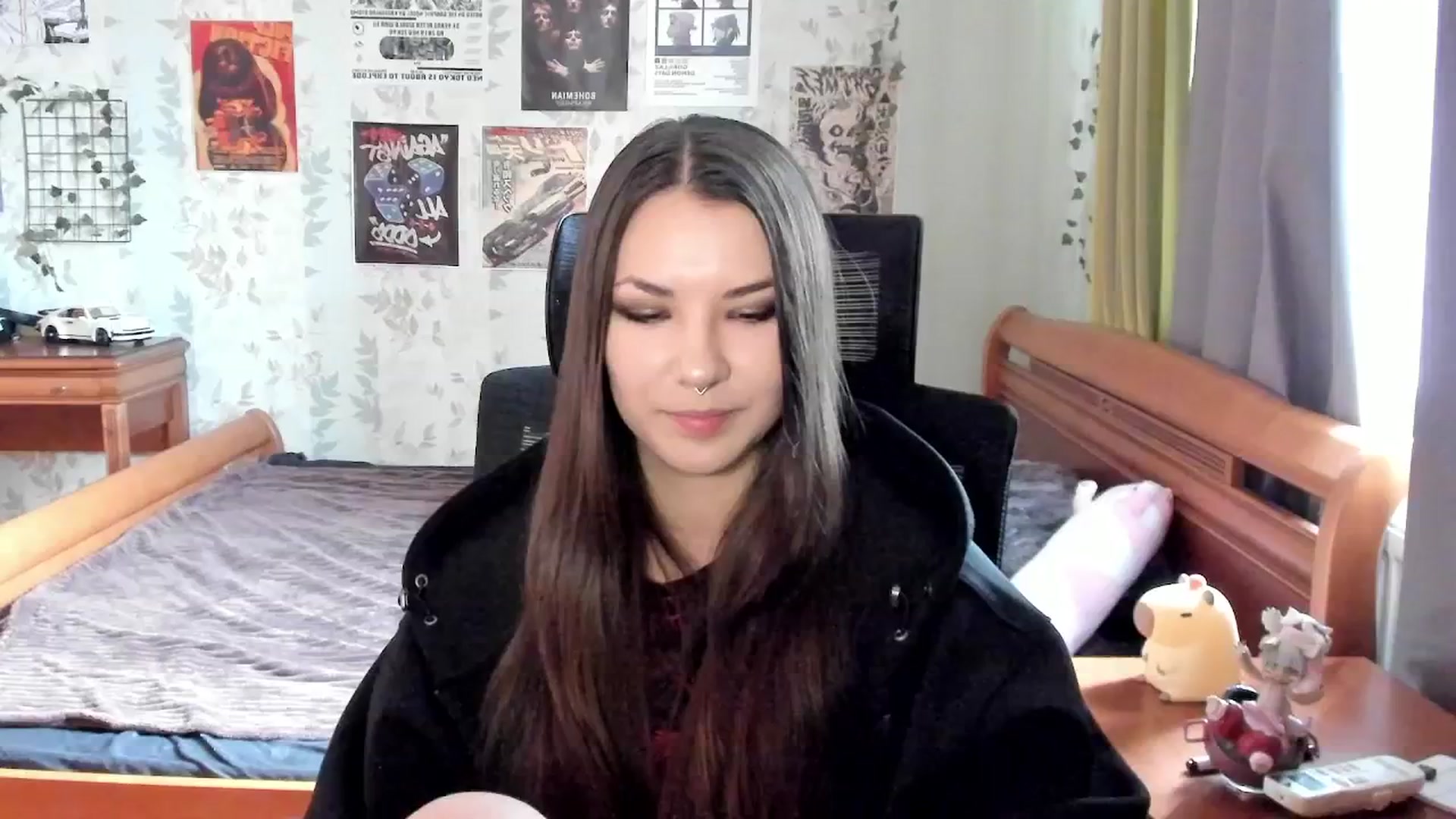 Gallery image thumbnail from AmnesiaGirl1's myfreecams stream on, 10/05/2025, 11:50 image 18 of 20
