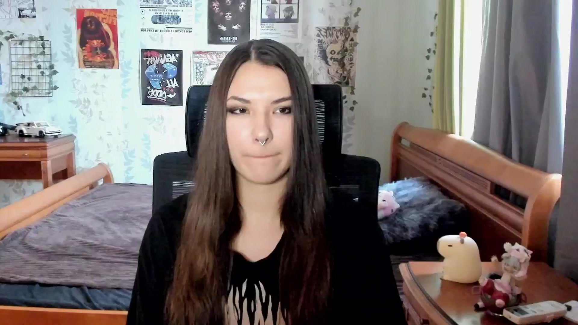 Gallery image thumbnail from AmnesiaGirl1's myfreecams stream on, 10/06/2025, 14:05 image 2 of 20