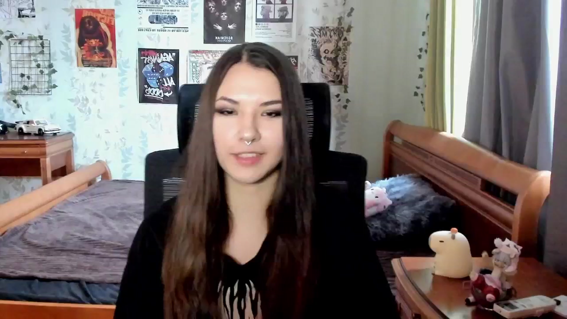 Gallery image thumbnail from AmnesiaGirl1's myfreecams stream on, 10/06/2025, 14:05 image 9 of 20
