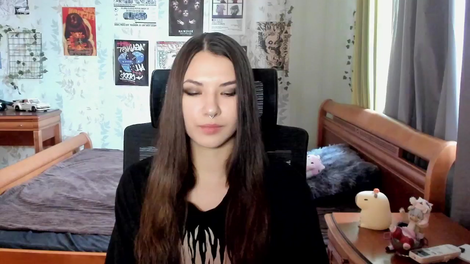 Gallery image thumbnail from AmnesiaGirl1's myfreecams stream on, 10/06/2025, 14:05 image 3 of 20