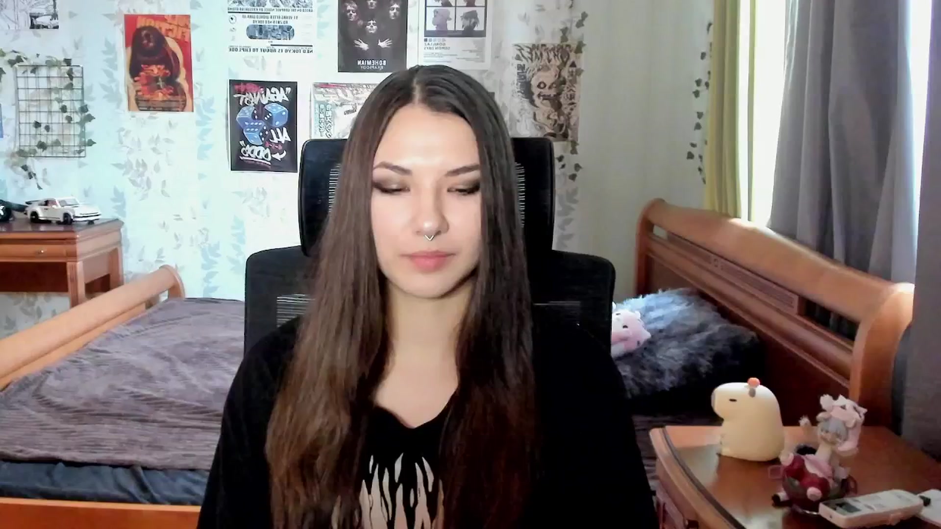 Gallery image thumbnail from AmnesiaGirl1's myfreecams stream on, 10/06/2025, 14:05 image 6 of 20