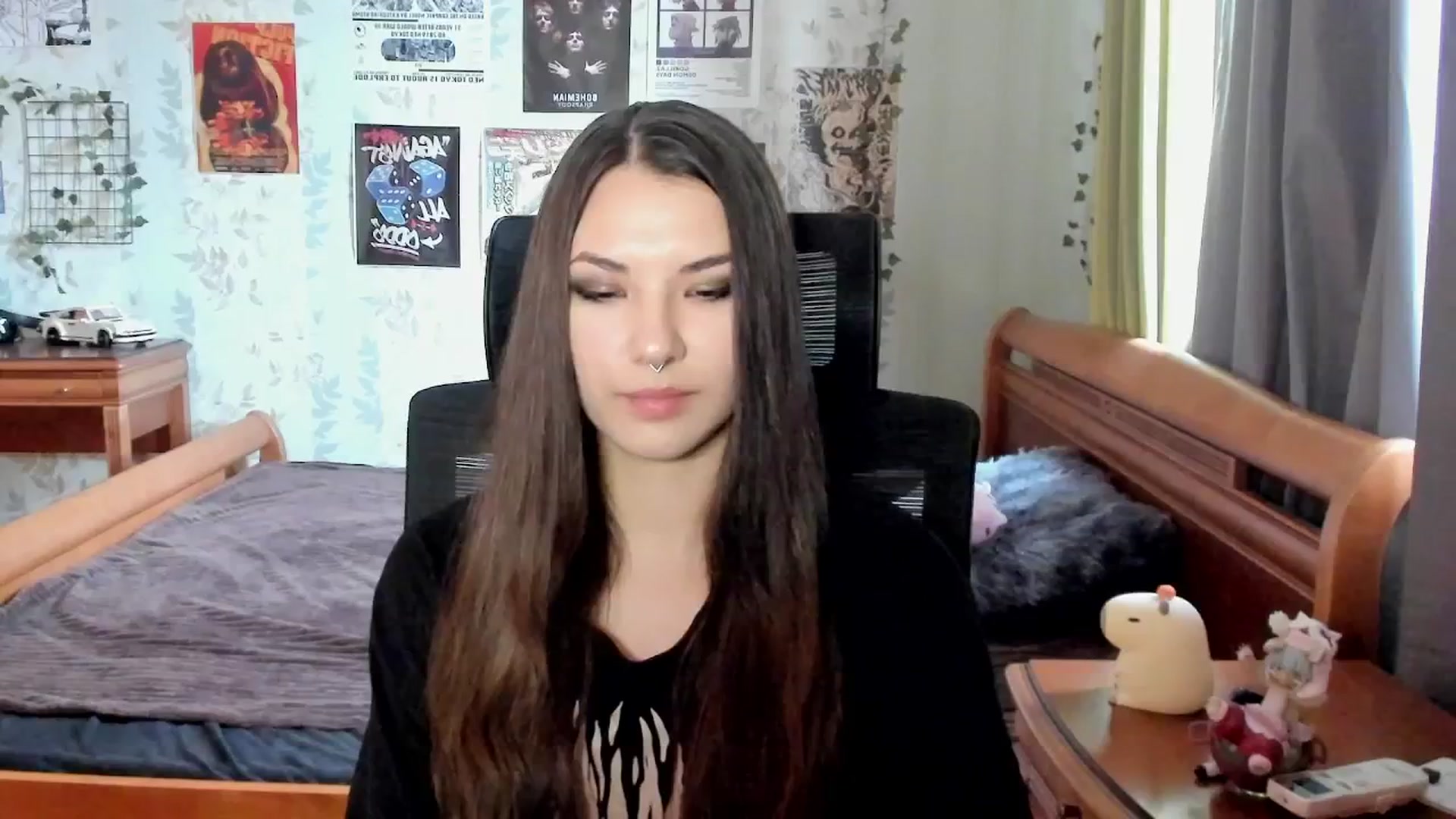 Gallery image thumbnail from AmnesiaGirl1's myfreecams stream on, 10/06/2025, 14:05 image 10 of 20