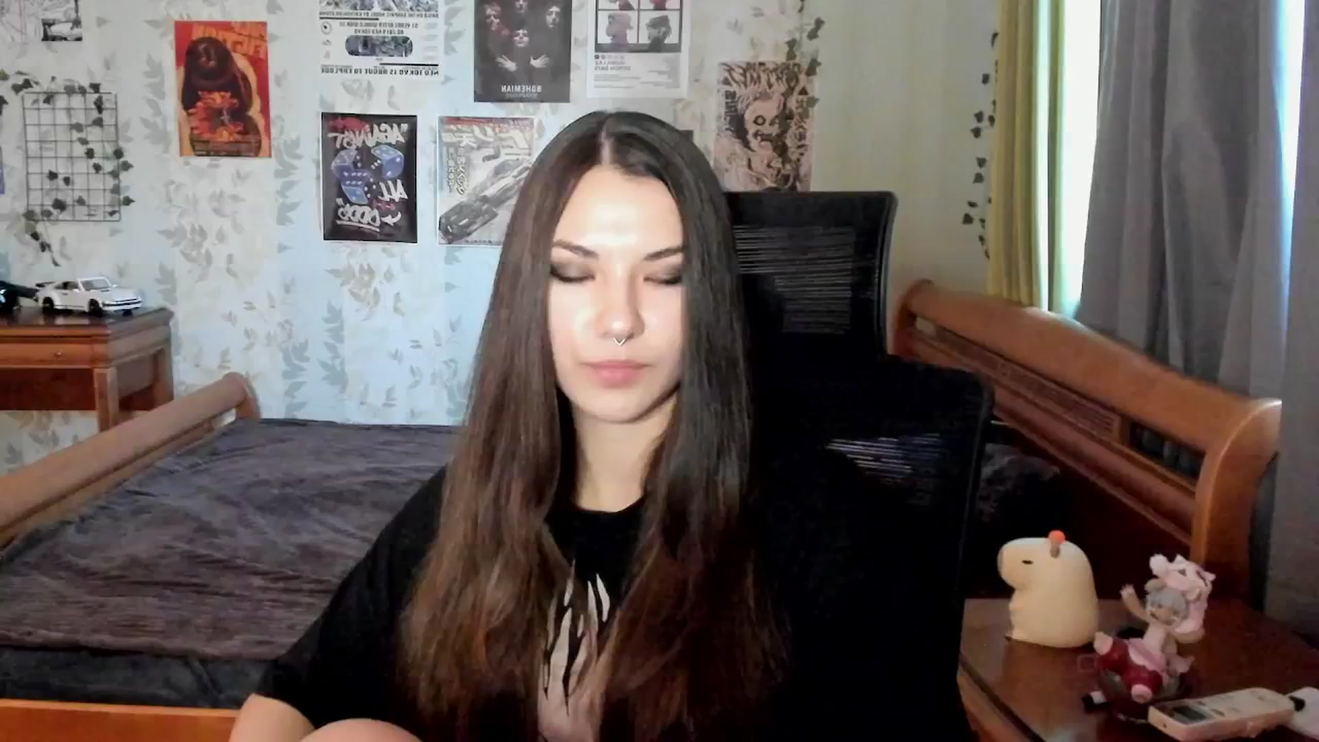 Gallery image thumbnail from AmnesiaGirl1's myfreecams stream on, 10/06/2025, 15:08 image 15 of 20