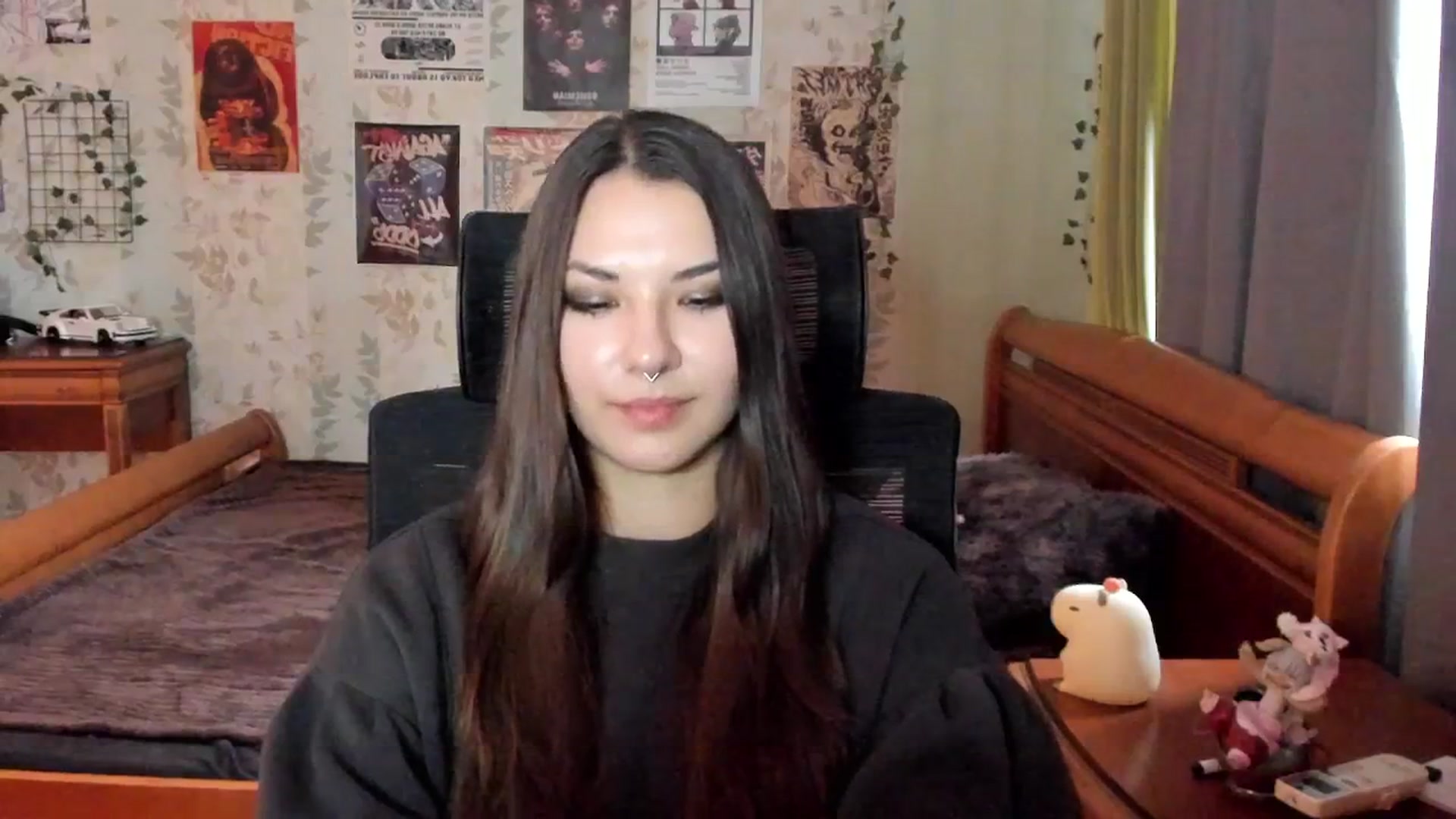 Gallery image thumbnail from AmnesiaGirl1's myfreecams stream on, 10/07/2025, 14:45 image 12 of 20