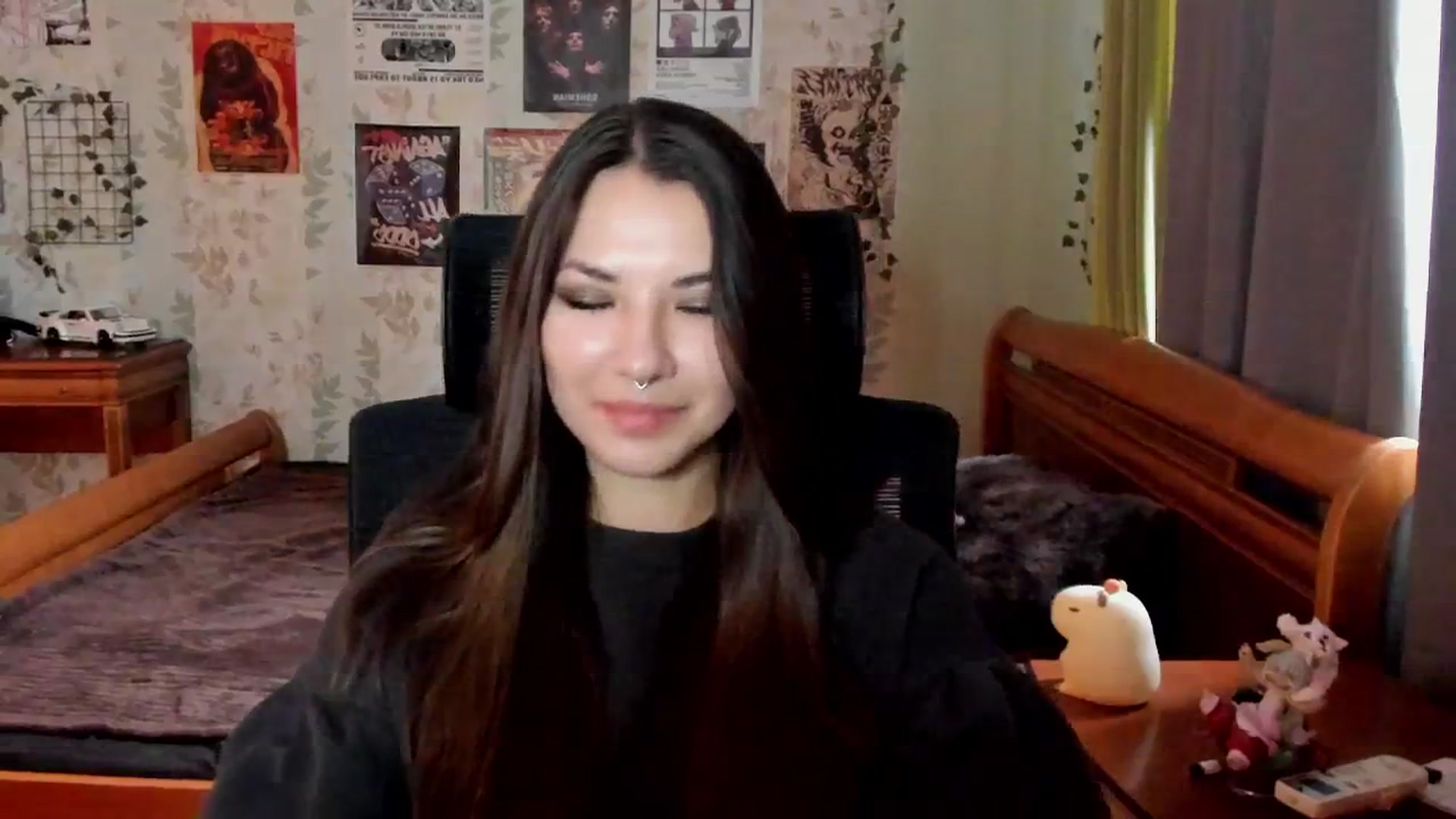 Gallery image thumbnail from AmnesiaGirl1's myfreecams stream on, 10/07/2025, 14:45 image 3 of 20