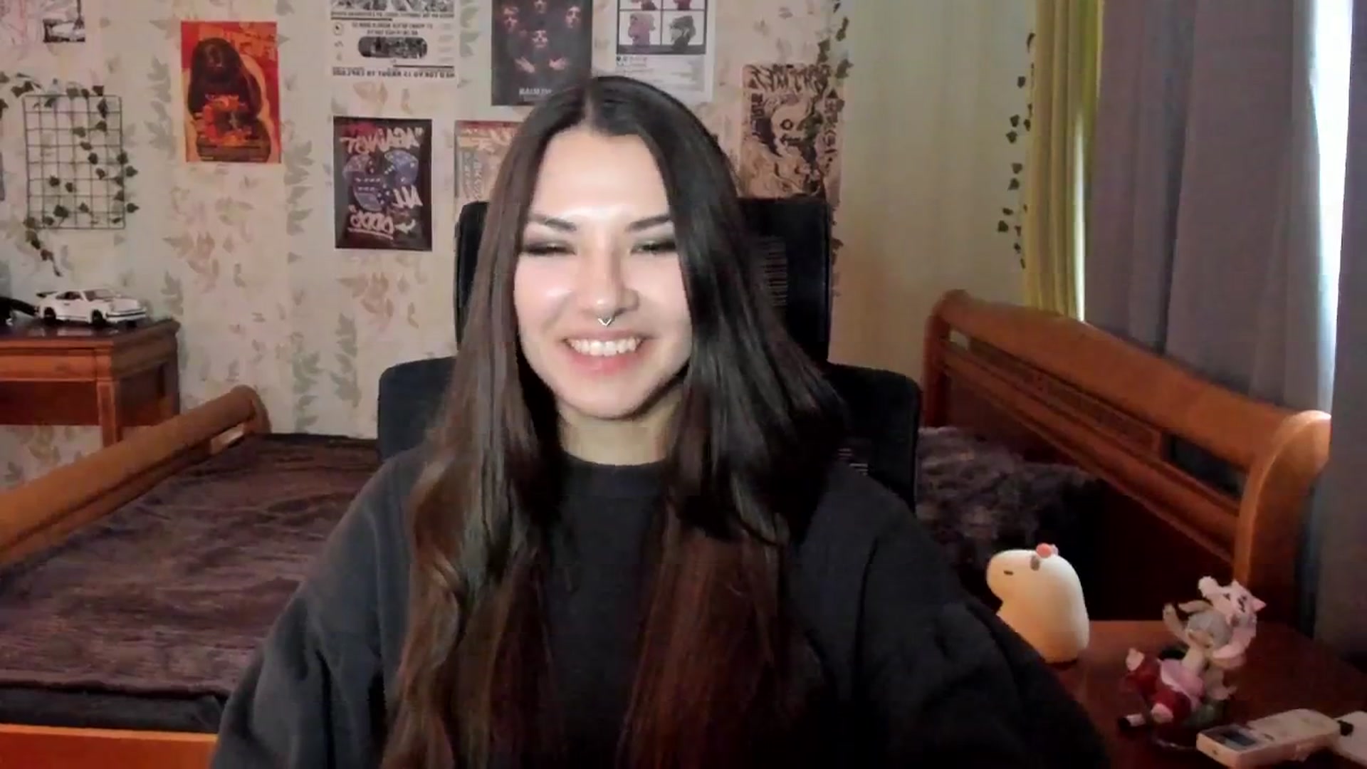 Gallery image thumbnail from AmnesiaGirl1's myfreecams stream on, 10/07/2025, 14:45 image 18 of 20