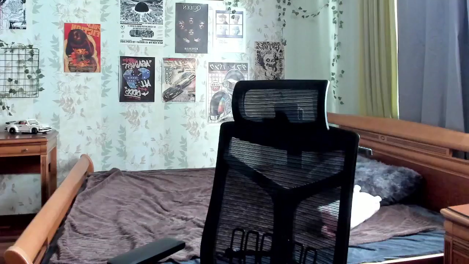 Gallery image thumbnail from AmnesiaGirl1's myfreecams stream on, 10/19/2025, 11:41 image 12 of 20
