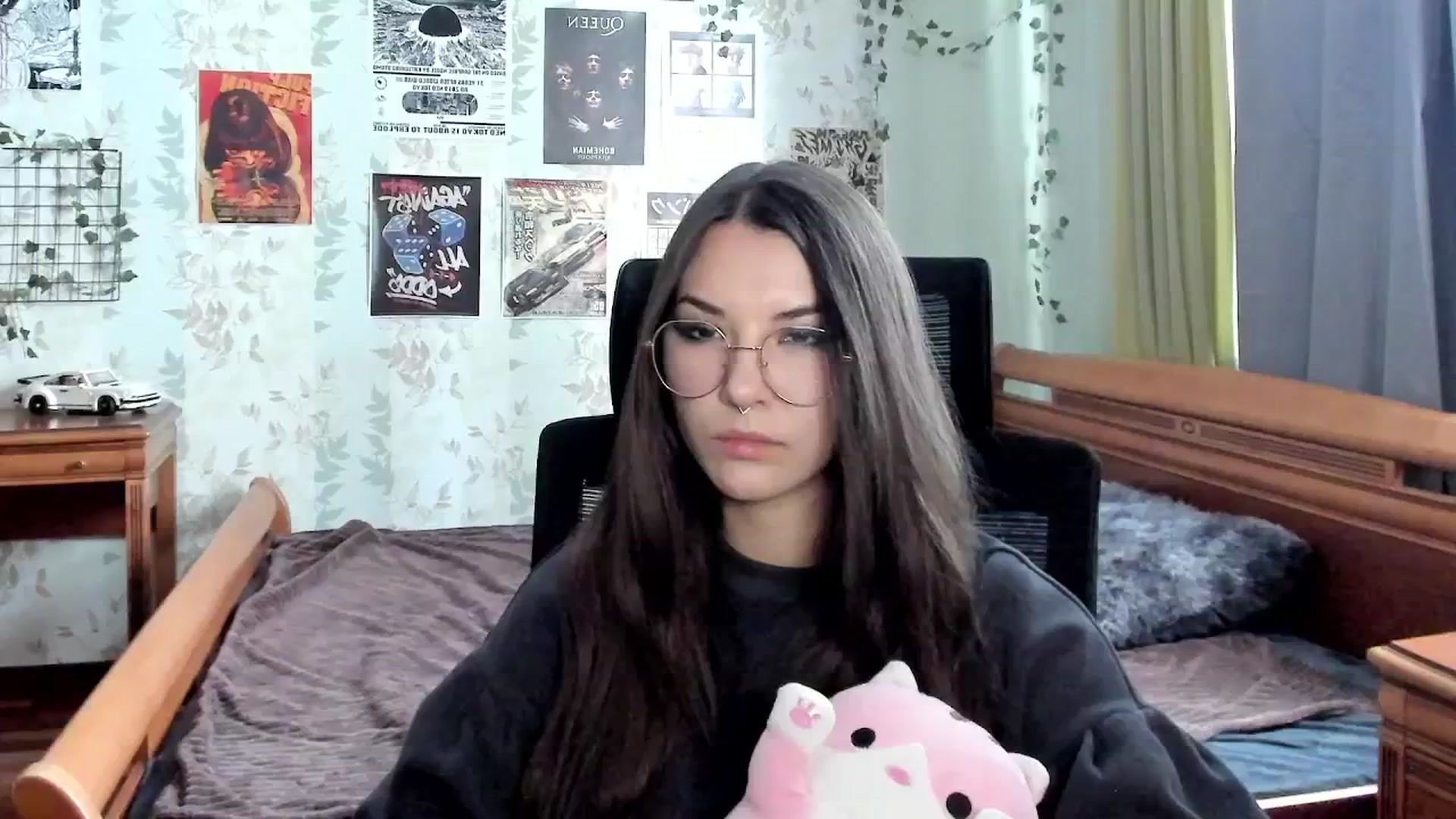 Gallery image thumbnail from AmnesiaGirl1's myfreecams stream on, 10/19/2025, 11:41 image 11 of 20