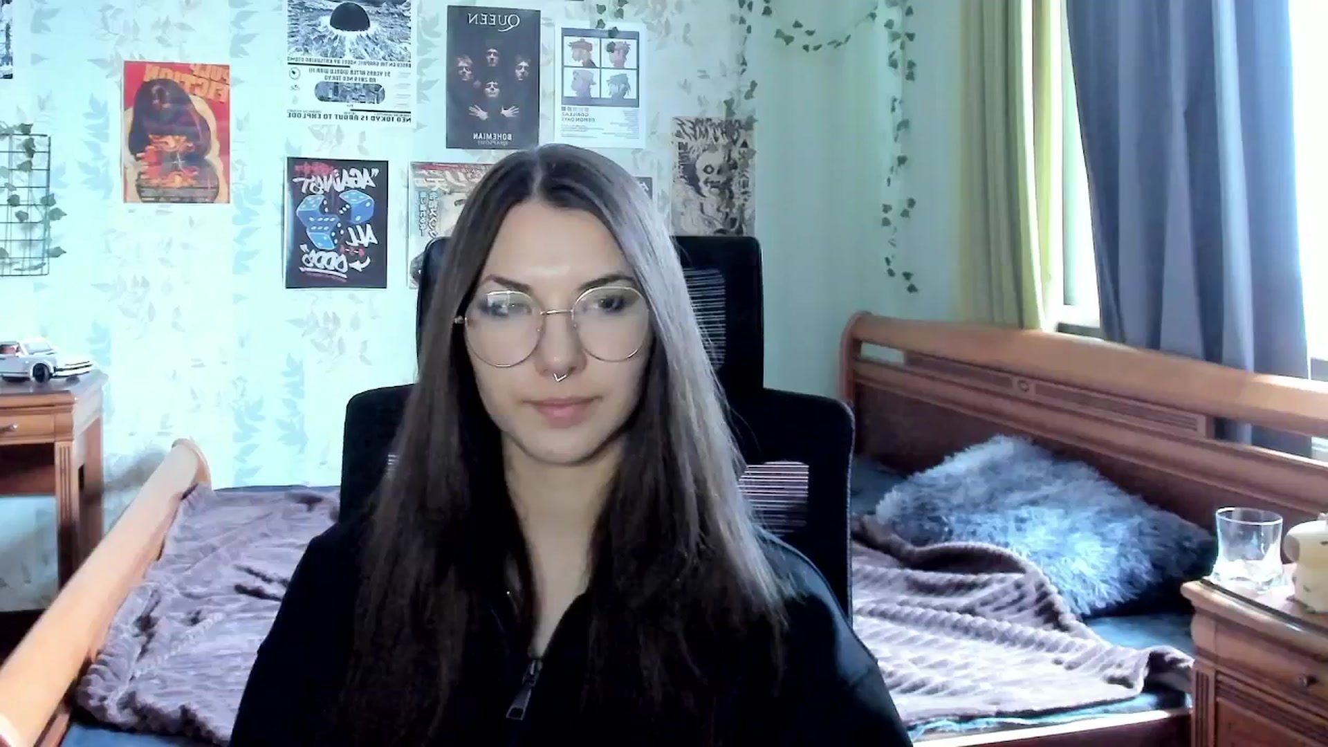 Gallery image thumbnail from AmnesiaGirl1's myfreecams stream on, 10/22/2025, 11:14 image 12 of 20
