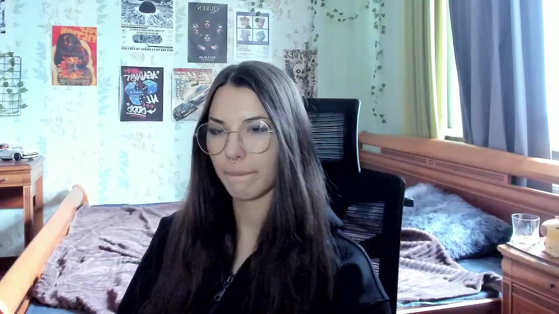 Gallery image thumbnail from AmnesiaGirl1's myfreecams stream on, 10/22/2025, 11:14 image 11 of 20