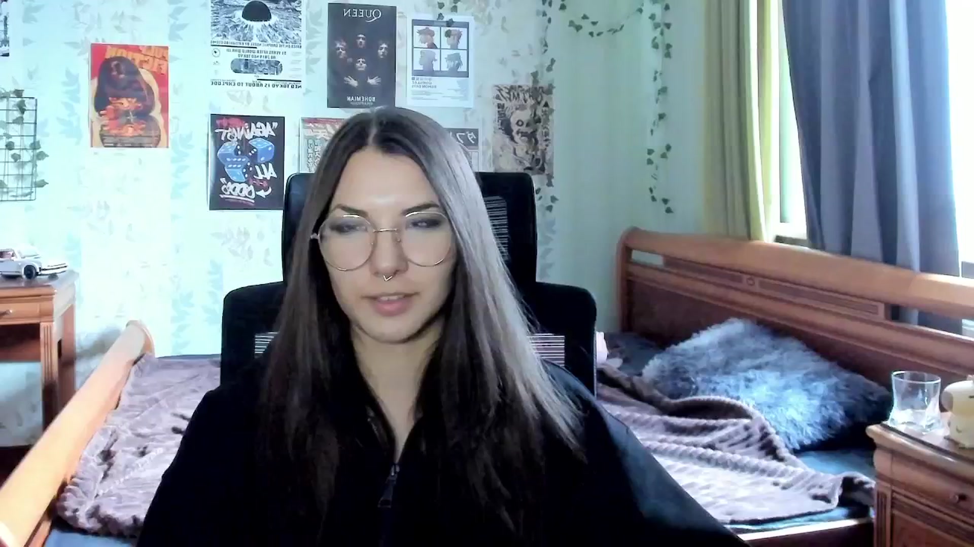 Gallery image thumbnail from AmnesiaGirl1's myfreecams stream on, 10/22/2025, 11:14 image 13 of 20