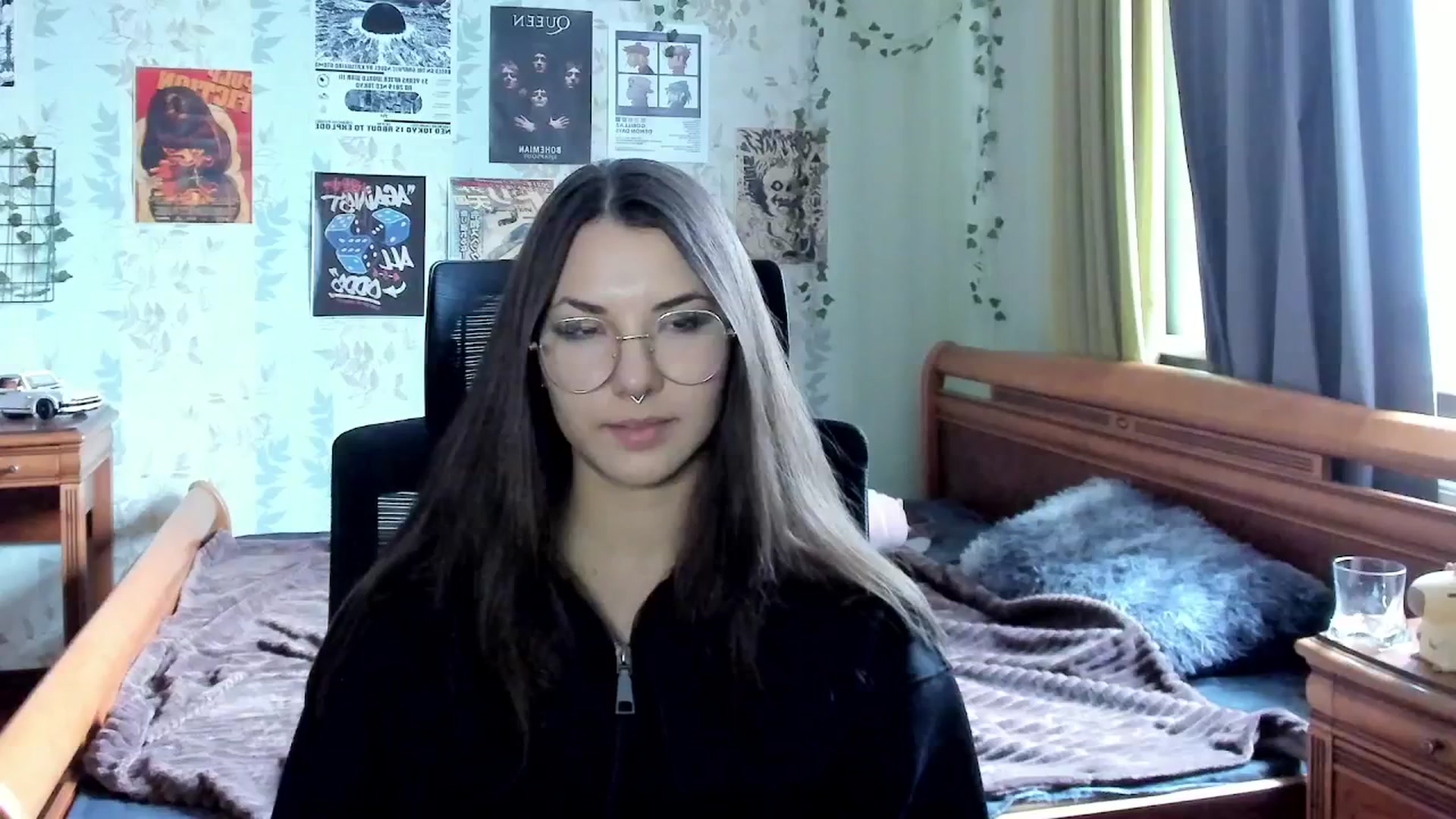 Gallery image thumbnail from AmnesiaGirl1's myfreecams stream on, 10/22/2025, 11:14 image 7 of 20