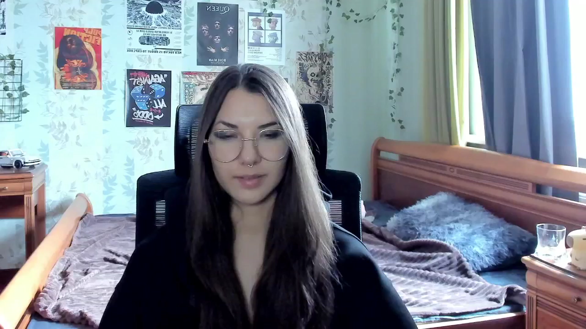 Gallery image thumbnail from AmnesiaGirl1's myfreecams stream on, 10/22/2025, 11:14 image 1 of 20