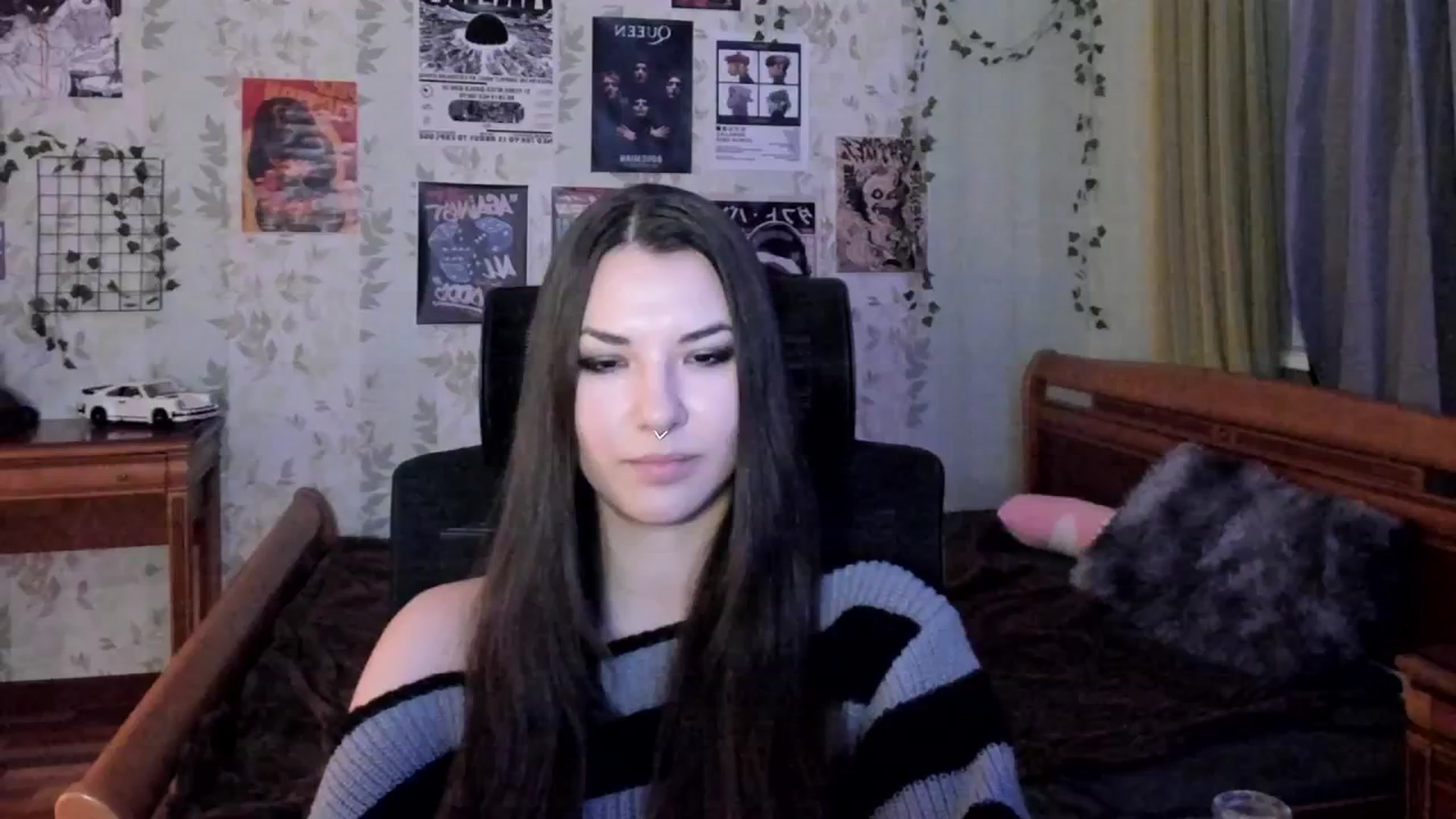 Gallery image thumbnail from AmnesiaGirl1's myfreecams stream on, 10/27/2025, 15:17 image 18 of 20