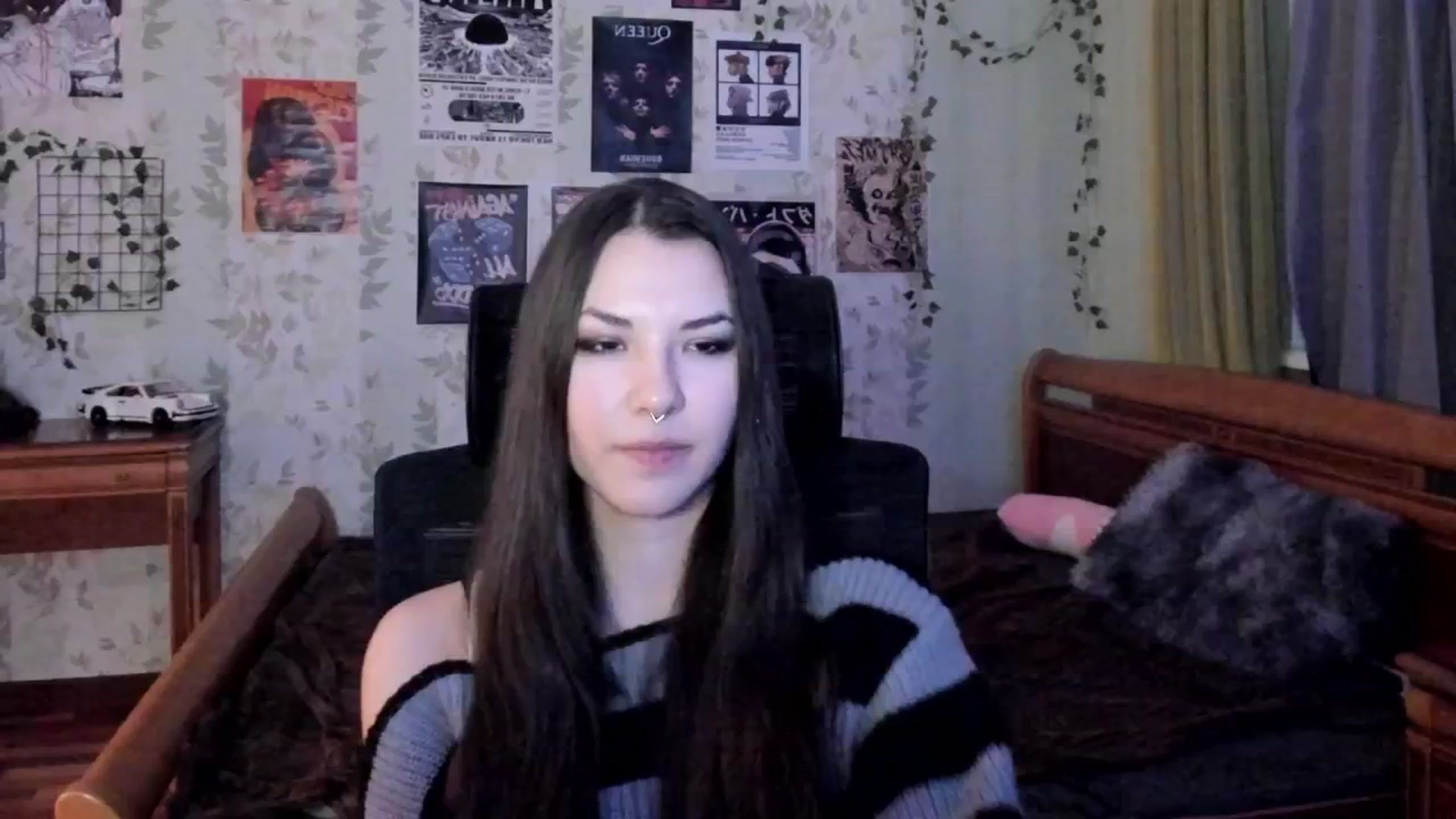 Gallery image thumbnail from AmnesiaGirl1's myfreecams stream on, 10/27/2025, 15:17 image 13 of 20