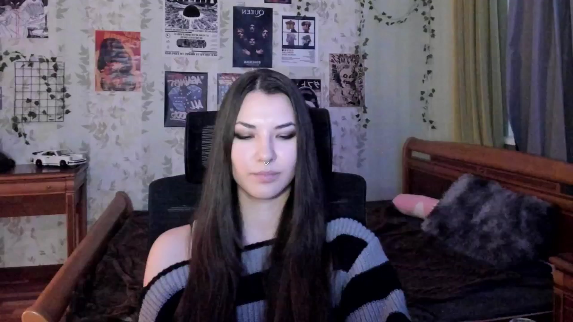 Gallery image thumbnail from AmnesiaGirl1's myfreecams stream on, 10/27/2025, 15:17 image 9 of 20