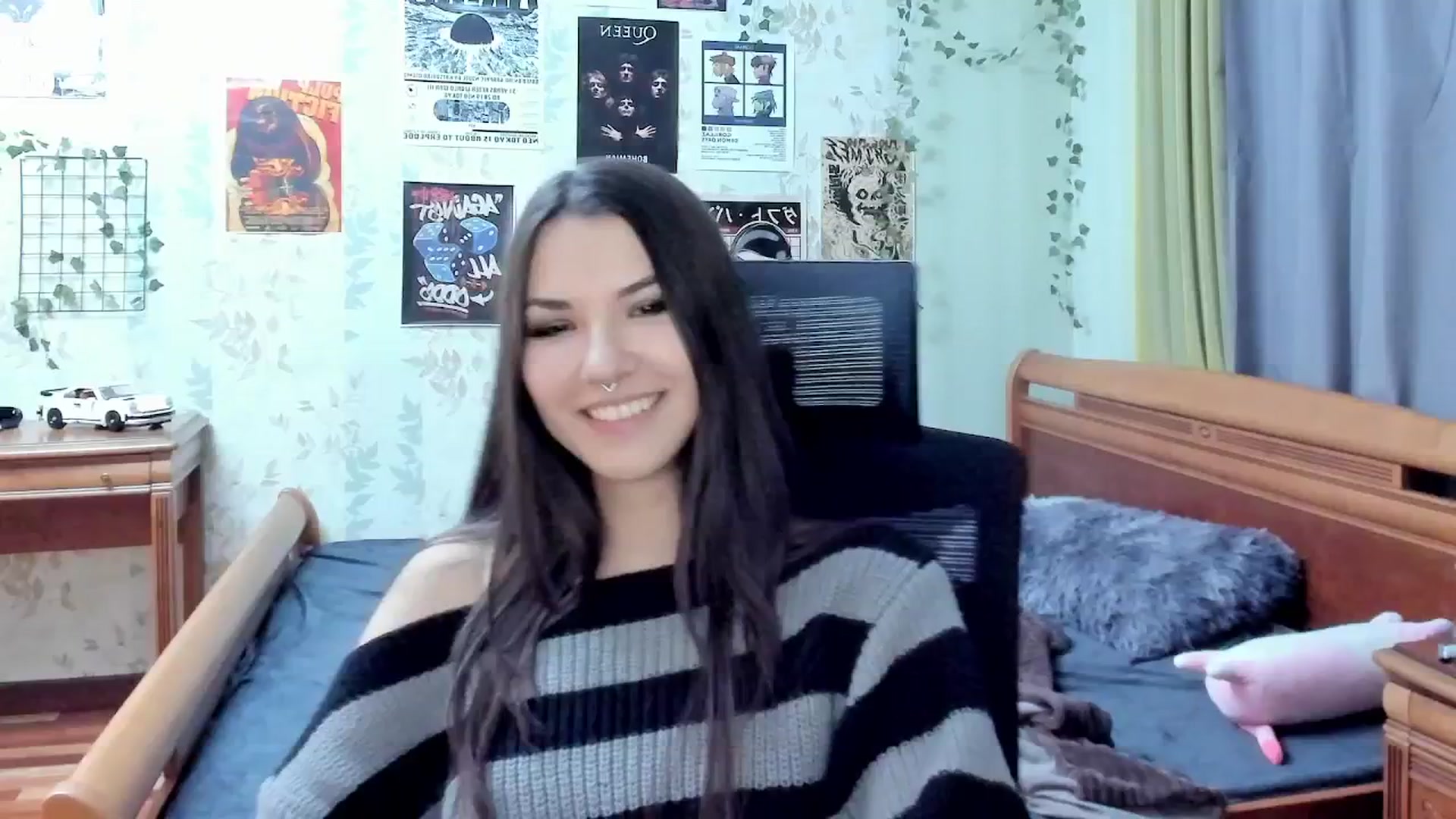 Gallery image thumbnail from AmnesiaGirl1's myfreecams stream on, 10/30/2025, 19:01 image 18 of 20