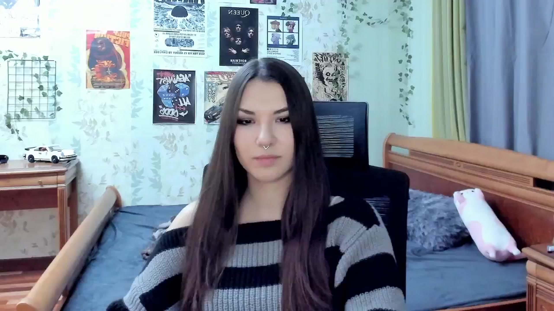 Gallery image thumbnail from AmnesiaGirl1's myfreecams stream on, 10/30/2025, 19:01 image 4 of 20