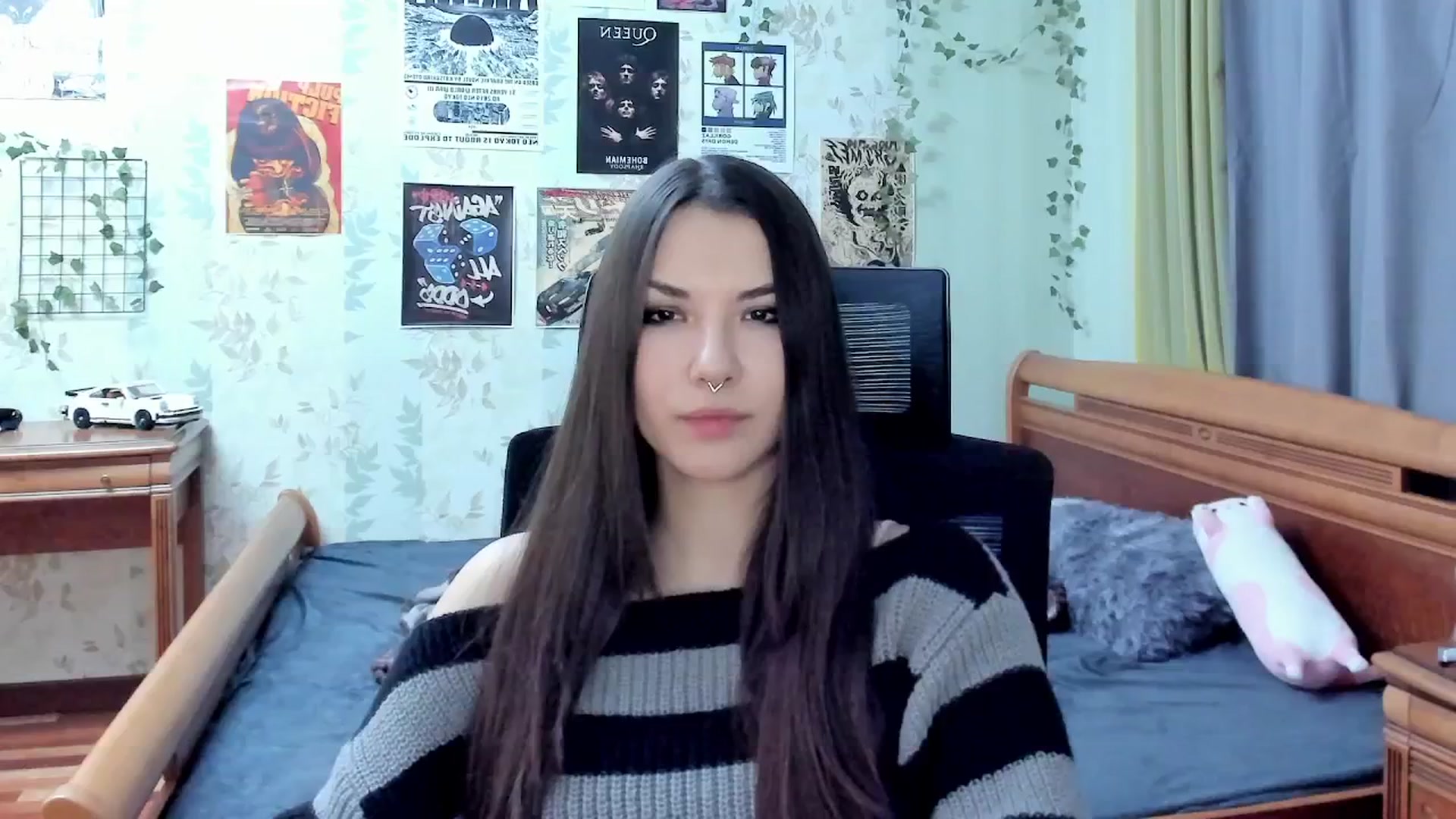 Gallery image thumbnail from AmnesiaGirl1's myfreecams stream on, 10/30/2025, 19:01 image 5 of 20